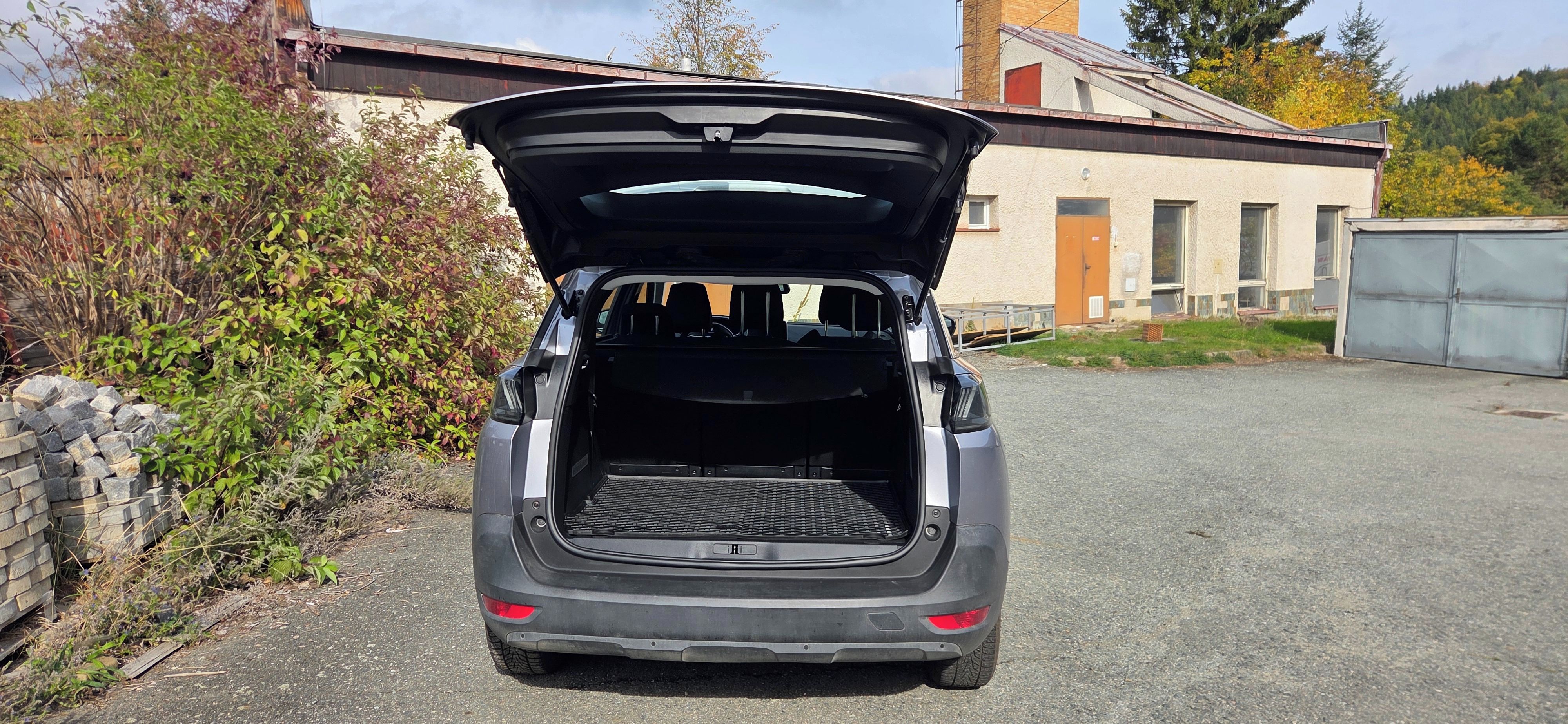 Peugeot 5008, Servisováno - fotka 4