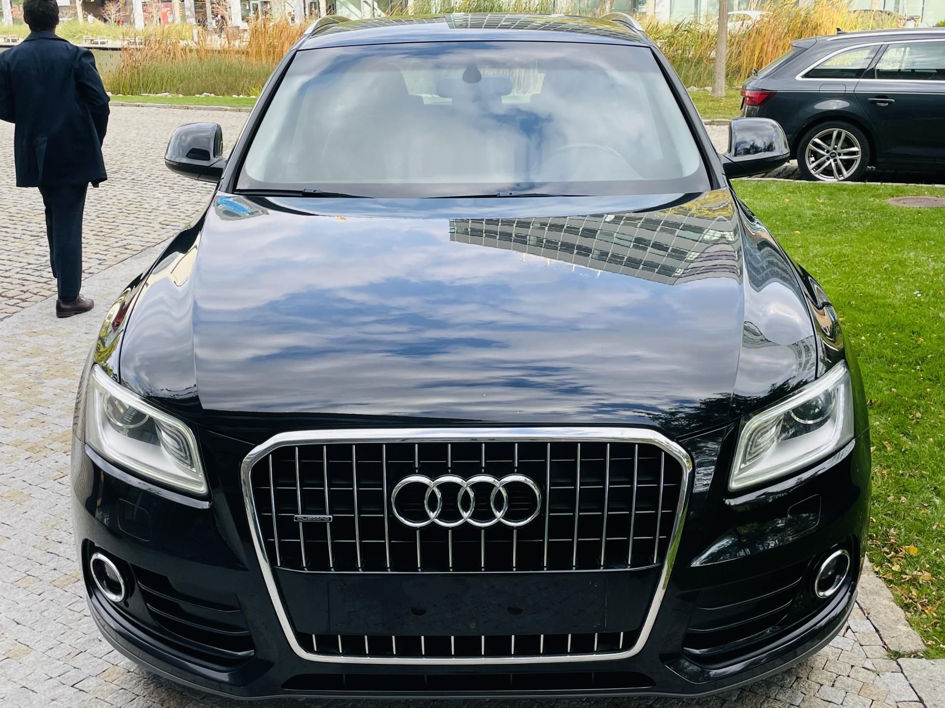 Audi Q5, 2.0TDI MANUÁL QUATTRO SERVISKA - fotka 6