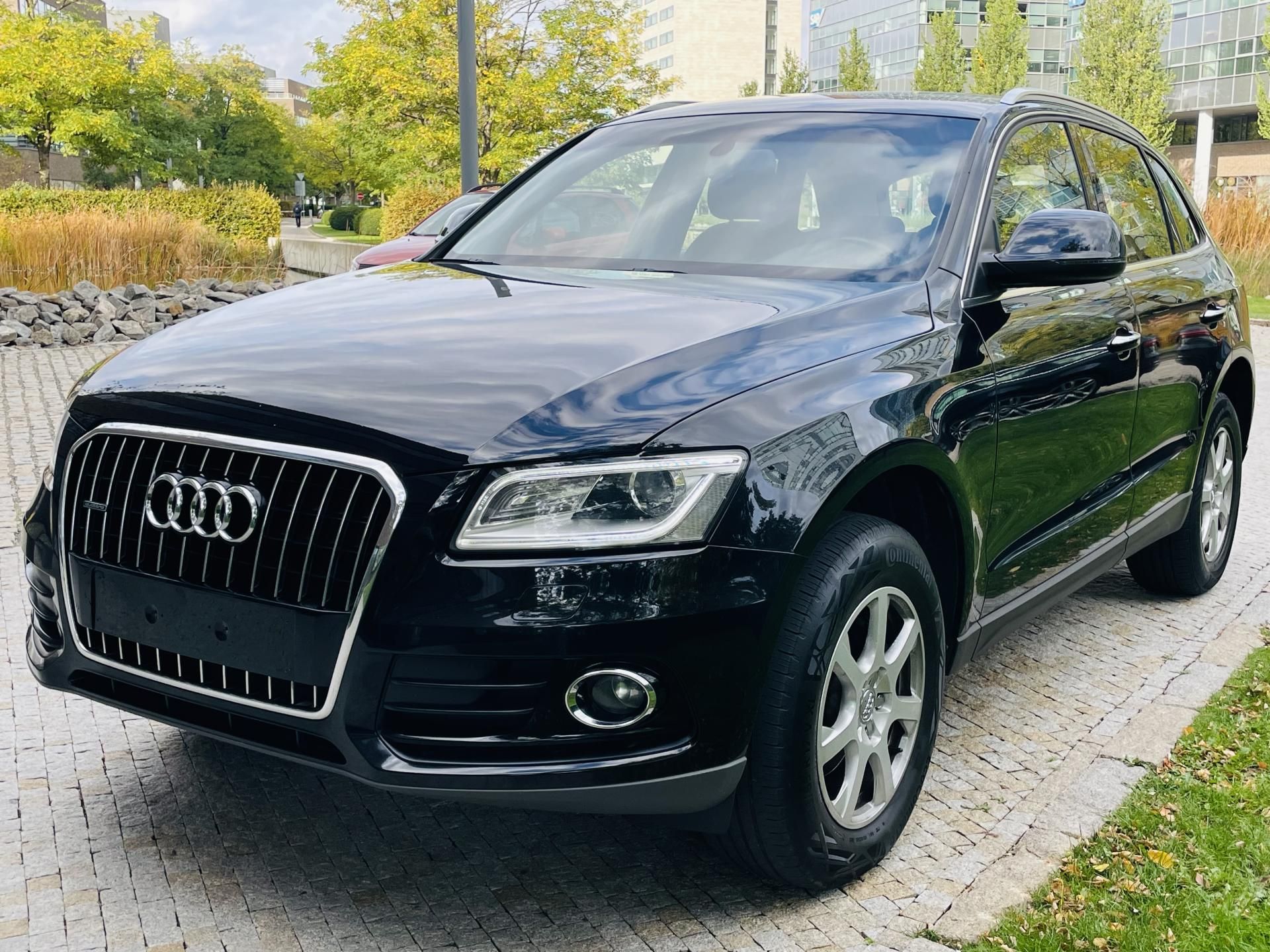 Audi Q5, 2.0TDI MANUÁL QUATTRO SERVISKA - fotka 4