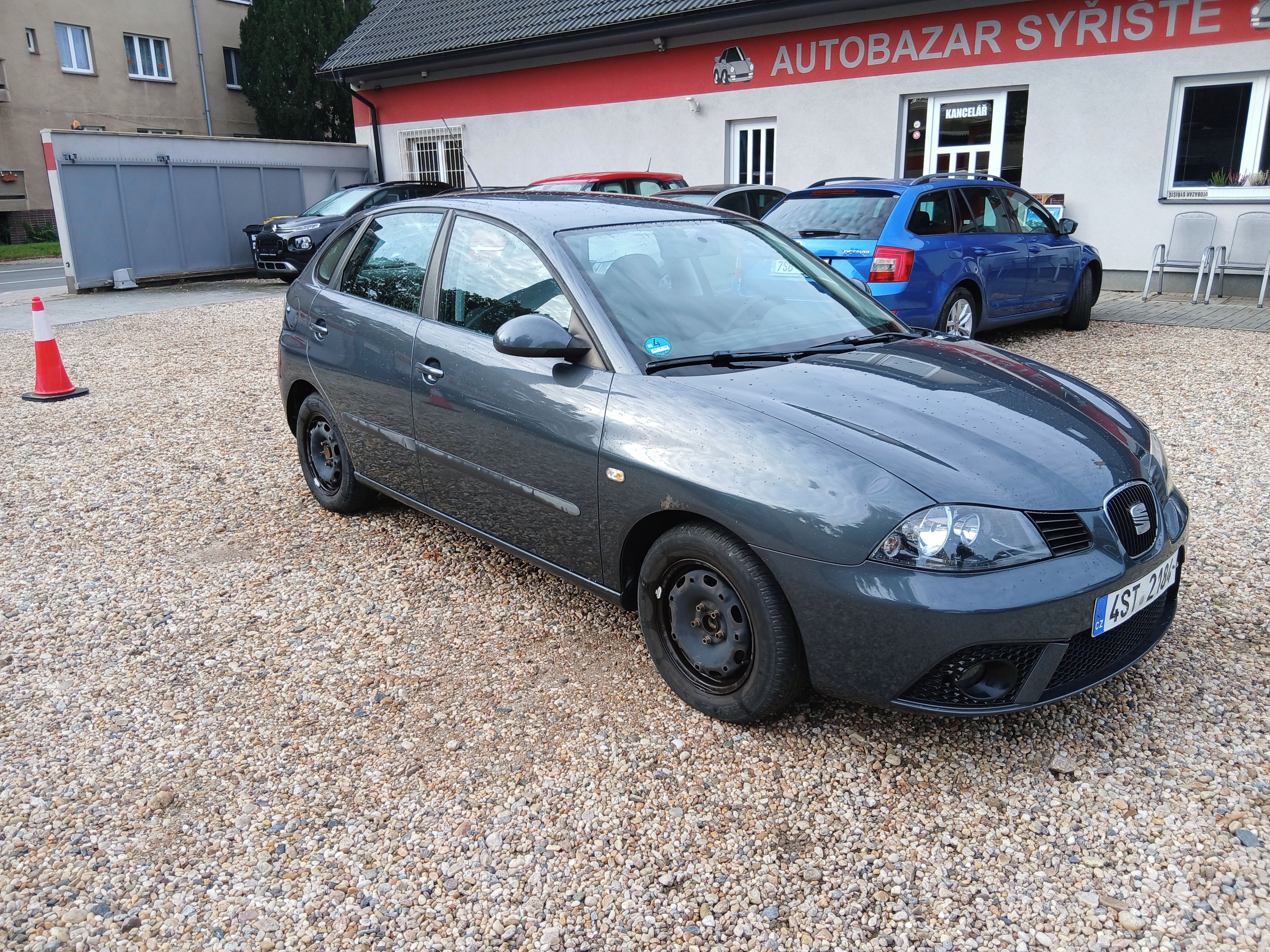 Seat Ibiza, 1.2i 12V 51KW Klima+Zim.kola - fotka 3