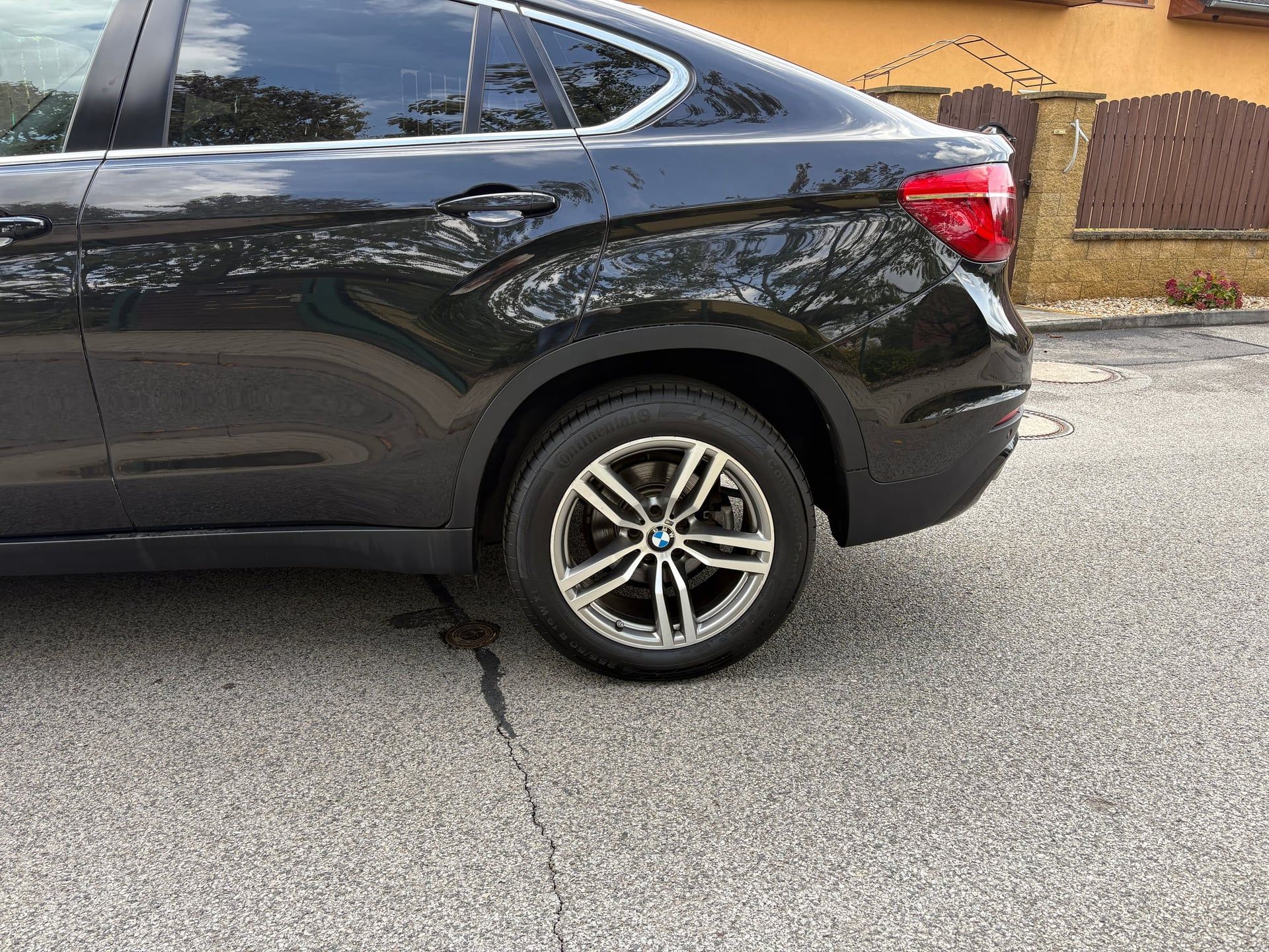 BMW X6, 30d/xDrive/servis/ČR - fotka 5