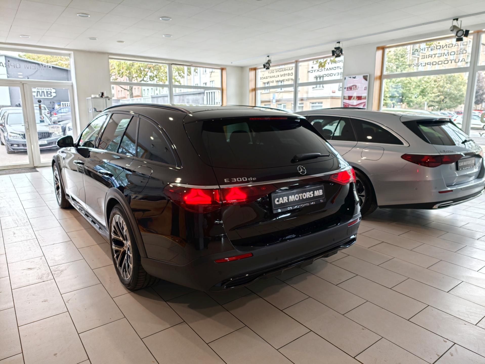 Mercedes-Benz Třídy E, E300de 4M All terrain Premium+ - fotka 6