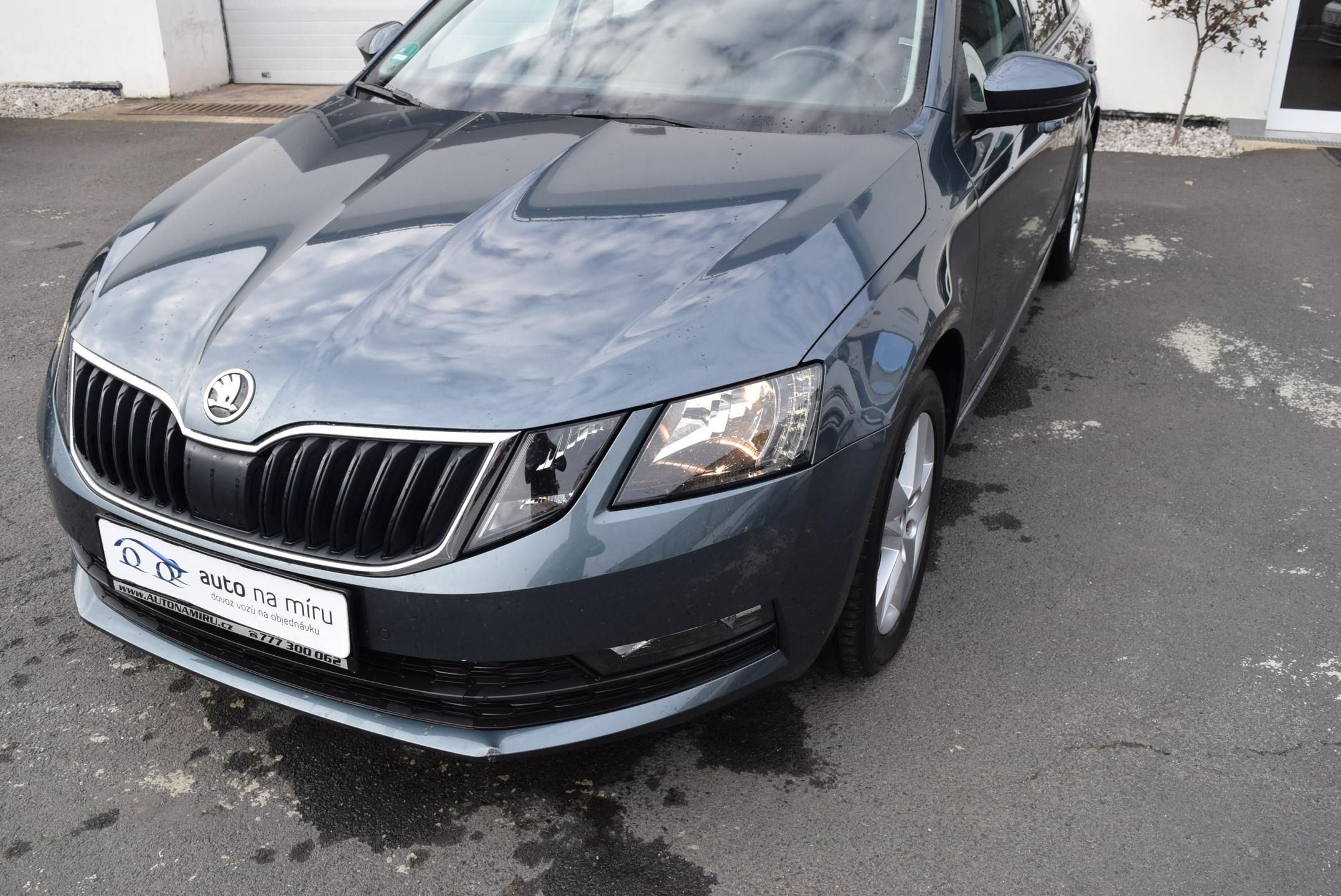 Škoda Octavia, 1.5TSI 110kw AMBITION APP TEMP - fotka 2