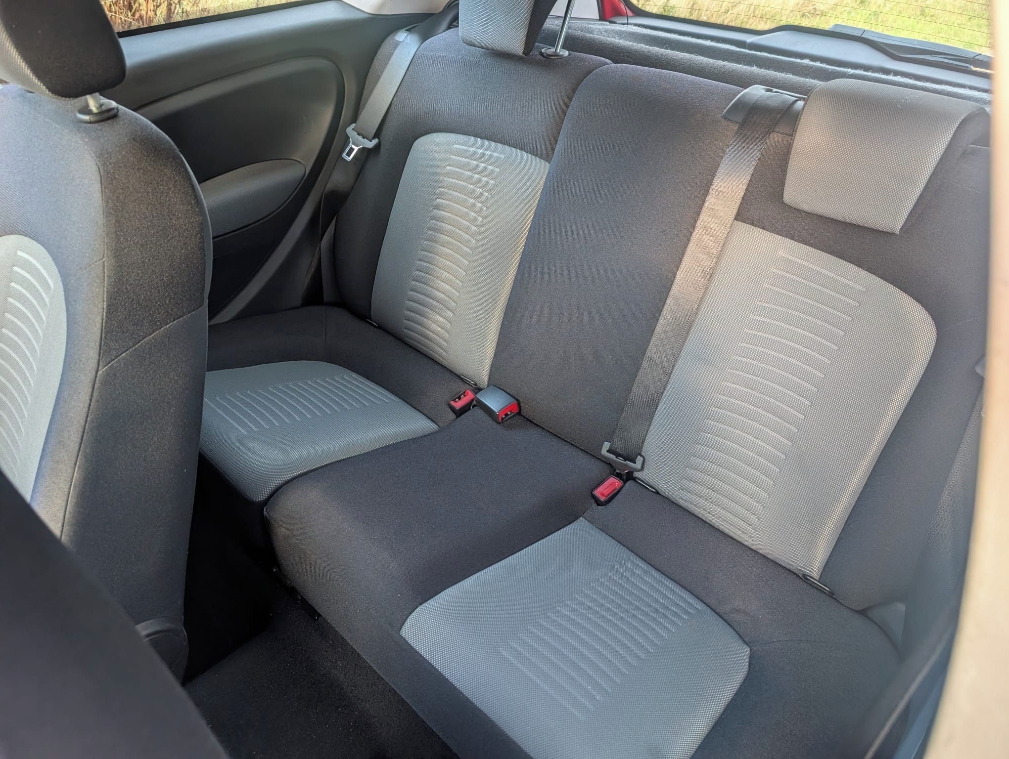 Fiat Punto, 1.2, STK do 9/2028, zimní pneu - fotka 2