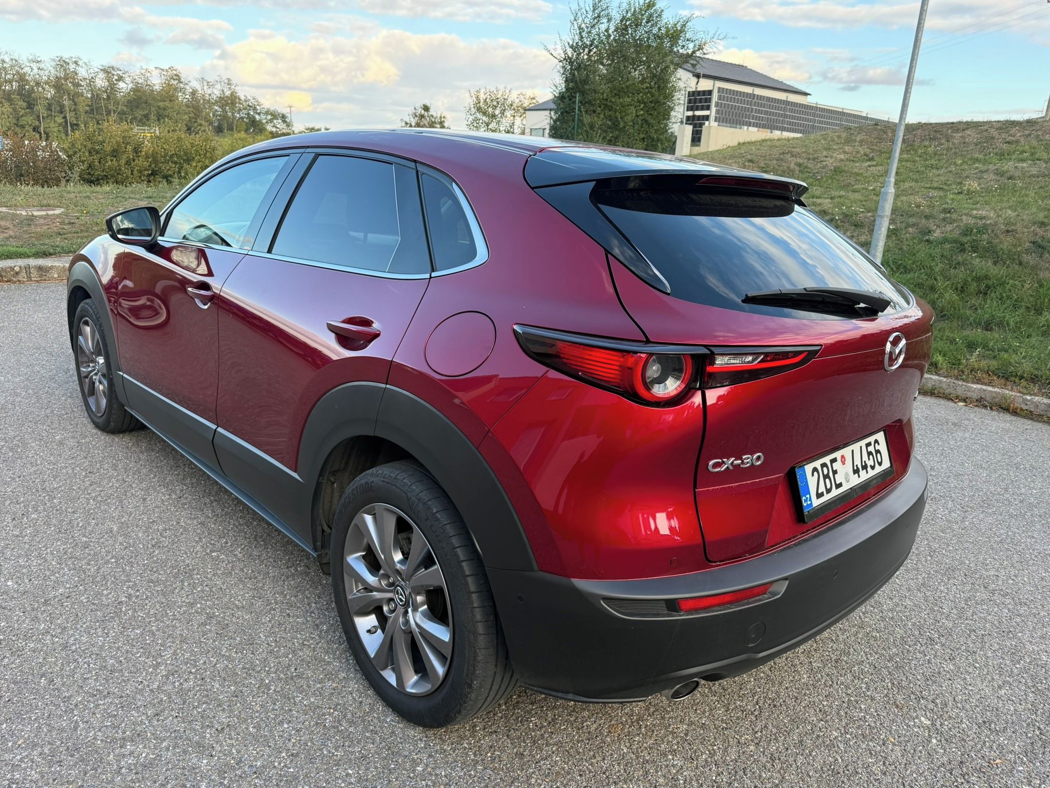 Mazda CX-30, KŮŽE,BOSE,360°,head-up - fotka 4