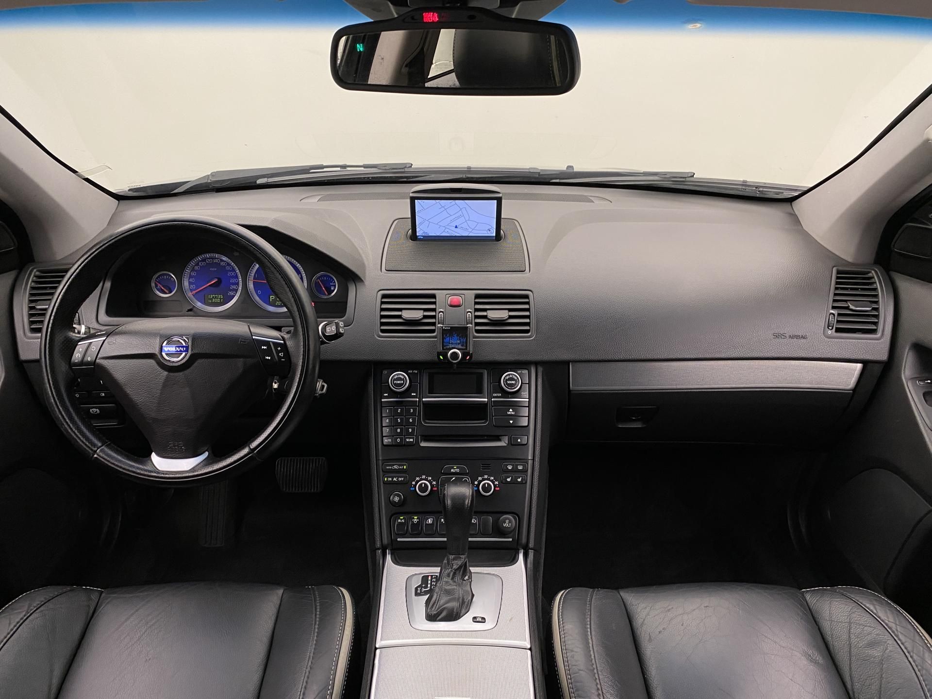 Volvo XC90, D5 AWD SPORT AUT CZ - fotka 2