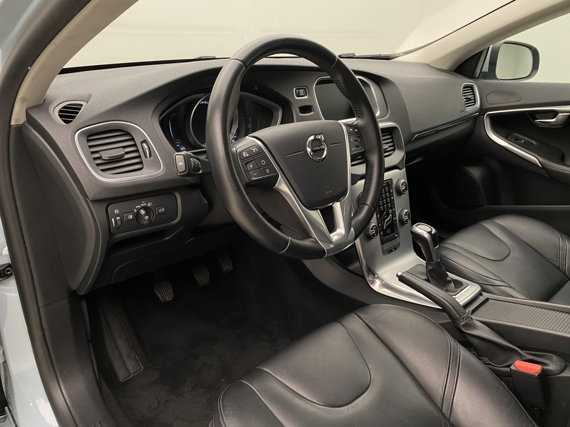 Volvo V40, D2 INSCRIPTION - fotka 4