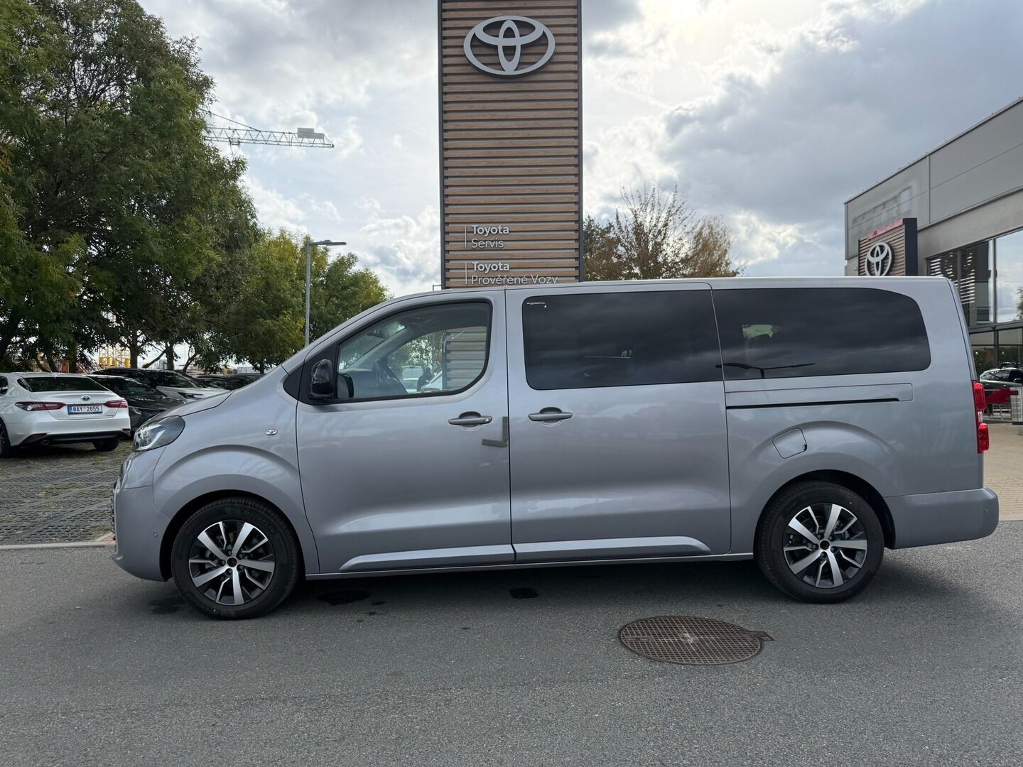 Toyota Proace Verso, L2 2.2D 8AT Family Executive - fotka 3