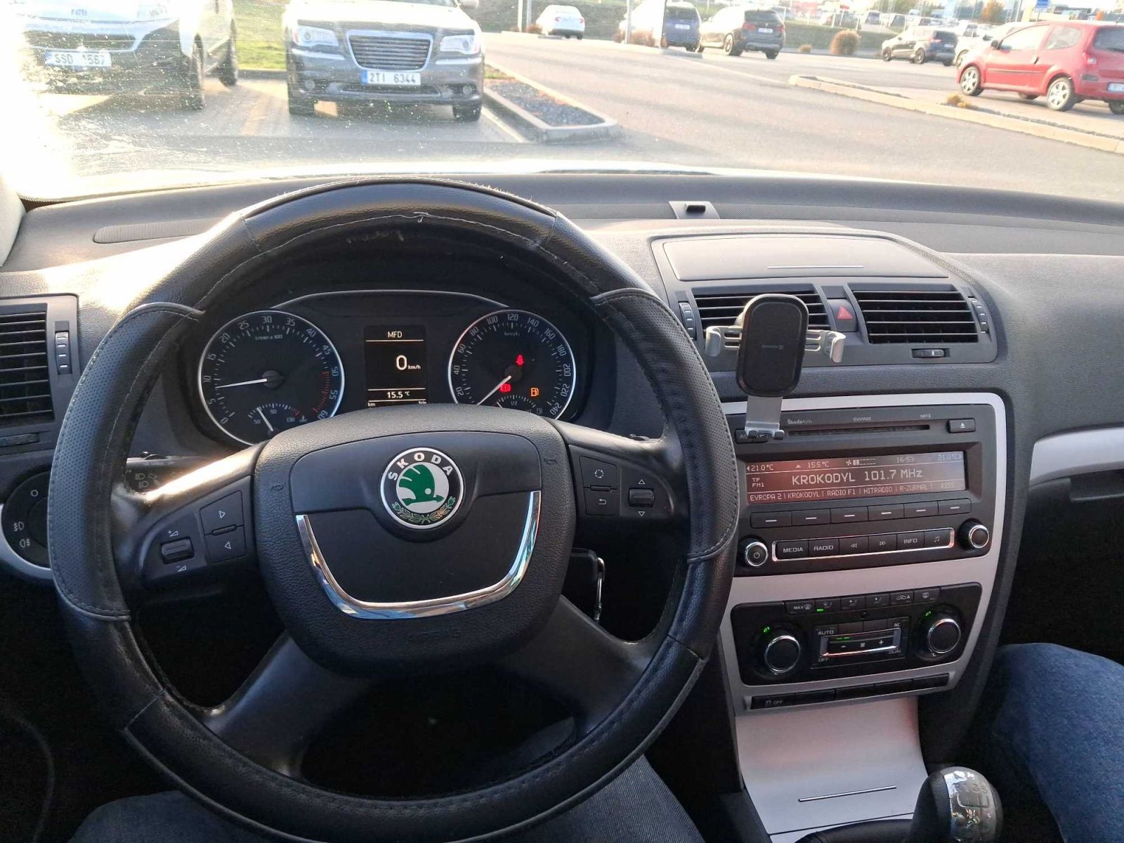 Škoda Octavia, 1.6 TDI, Automatická klima - fotka 3