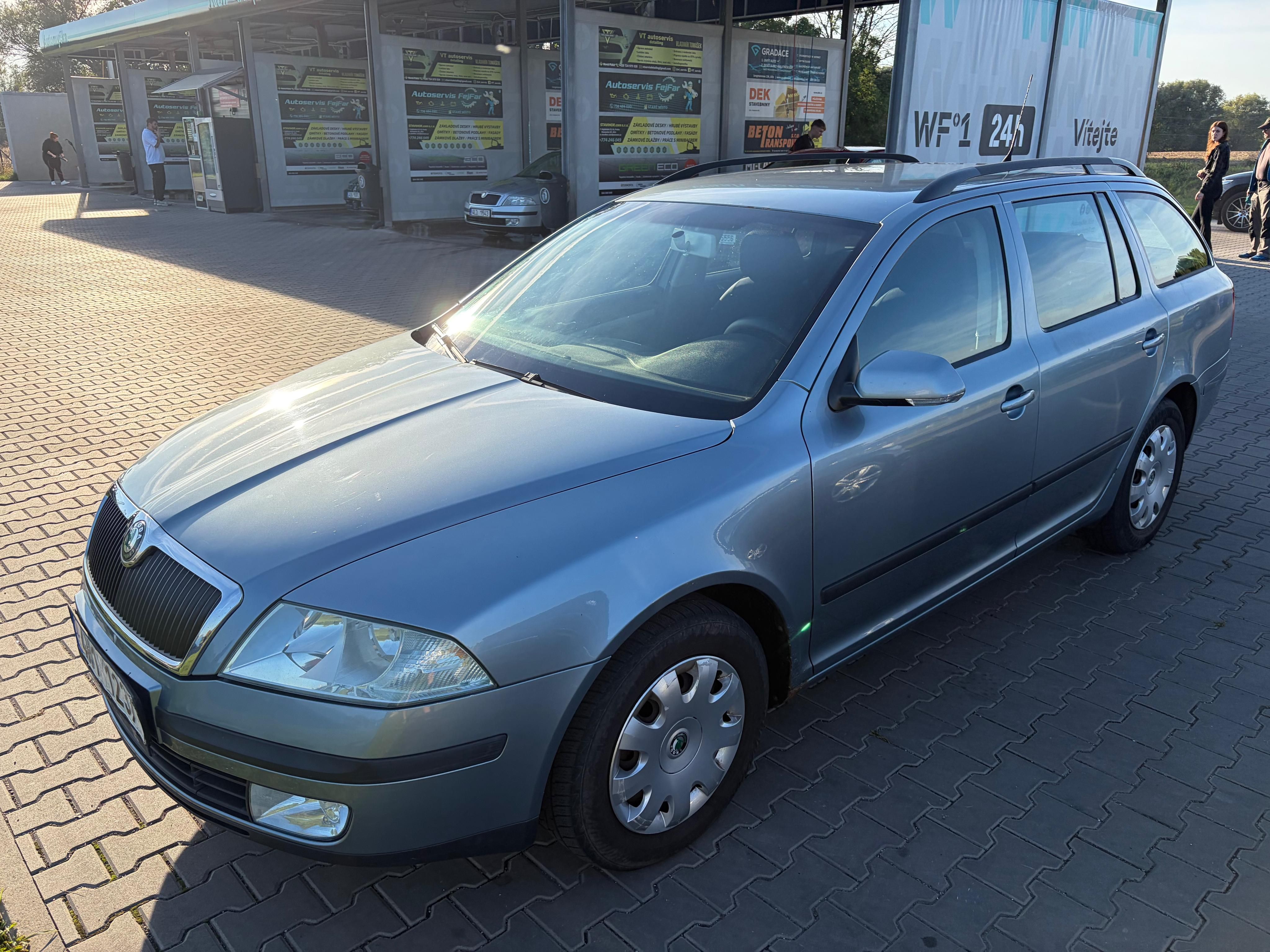 Škoda Octavia, OctaviaII, TDI 77kW, DSG - fotka 2