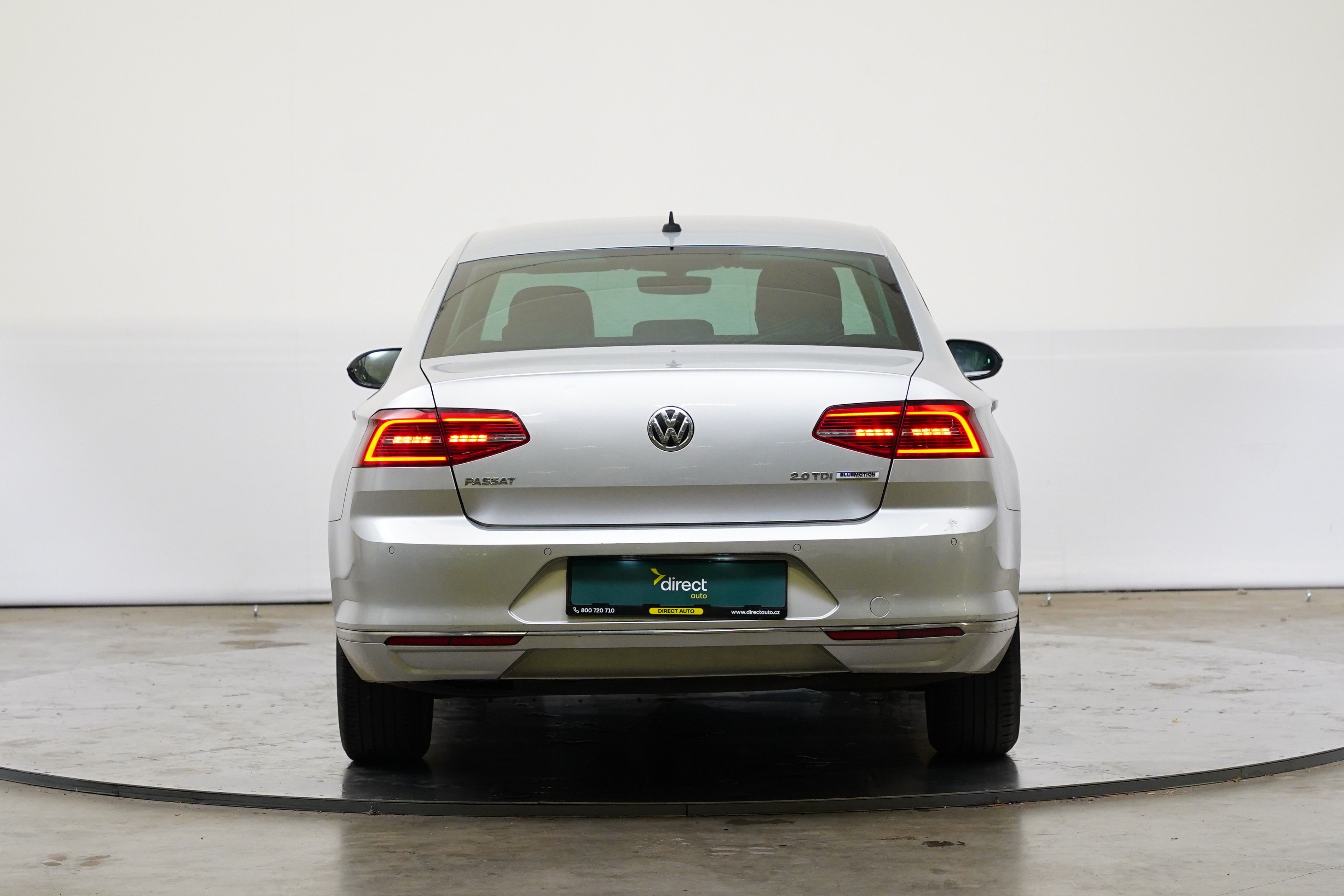 Volkswagen Passat, 2.0 TDI 110kW DSG Highline - fotka 6