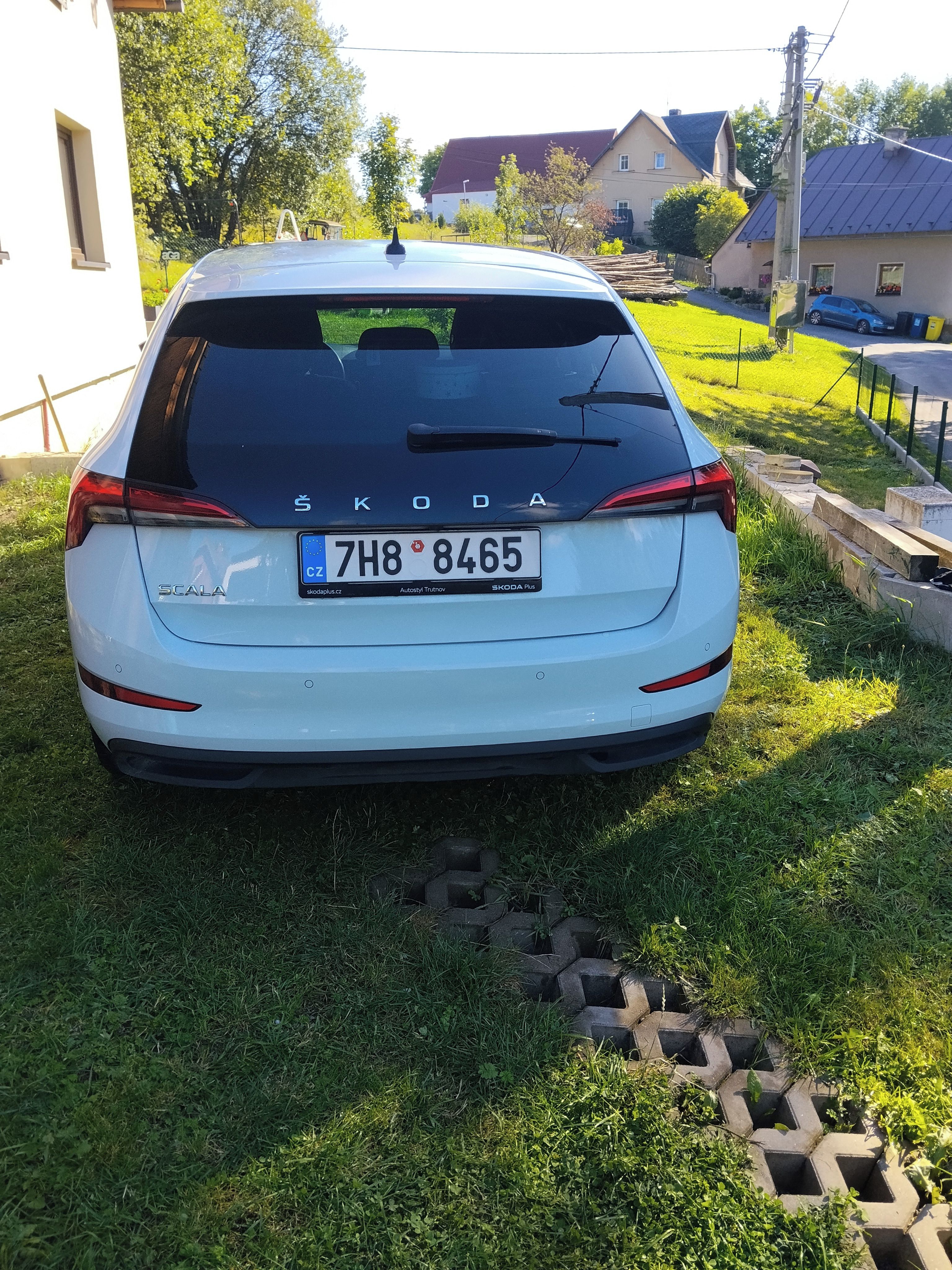 Škoda Scala, 1.0 TSI style - fotka 3
