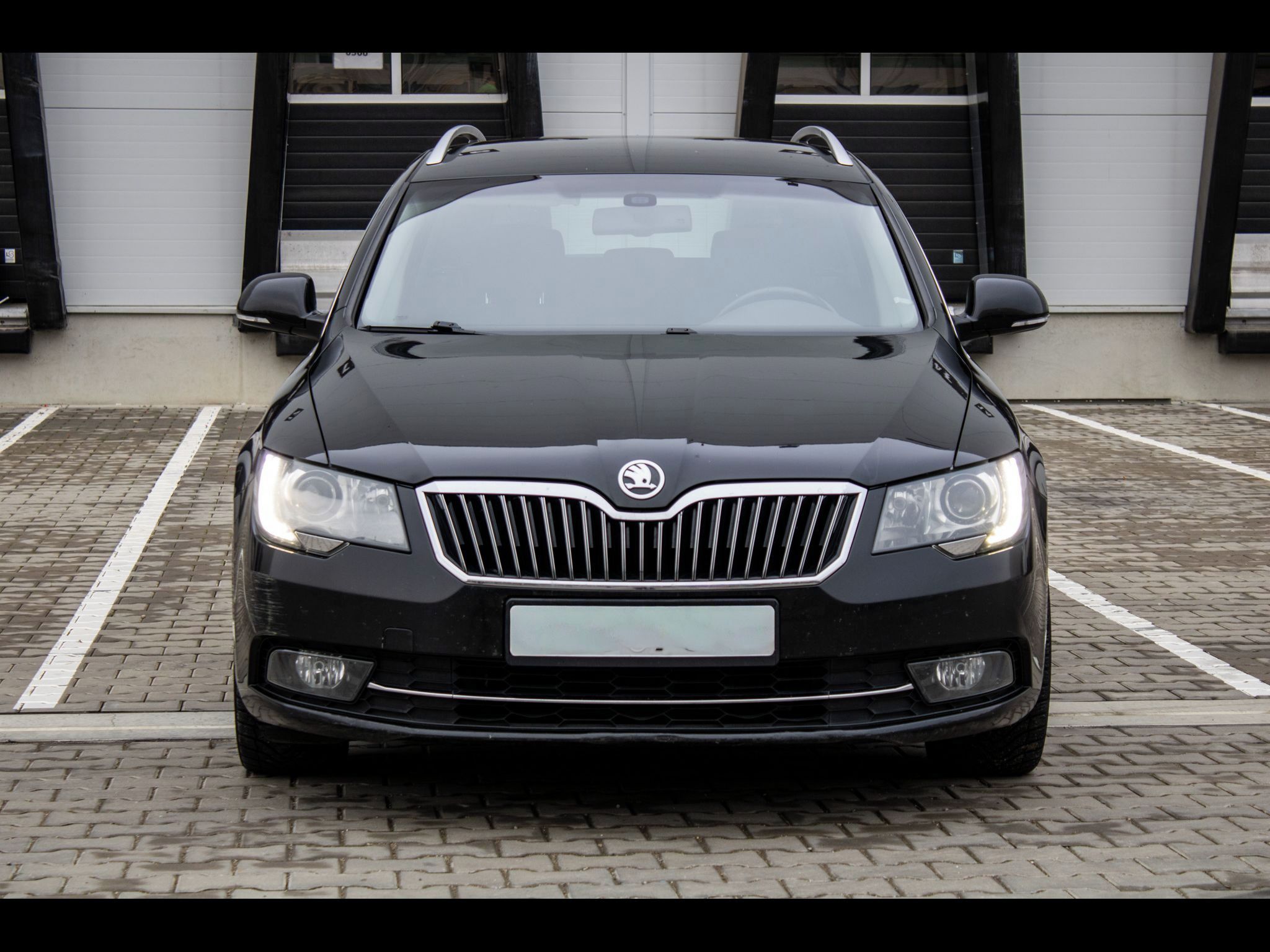 Škoda Superb - fotka 2