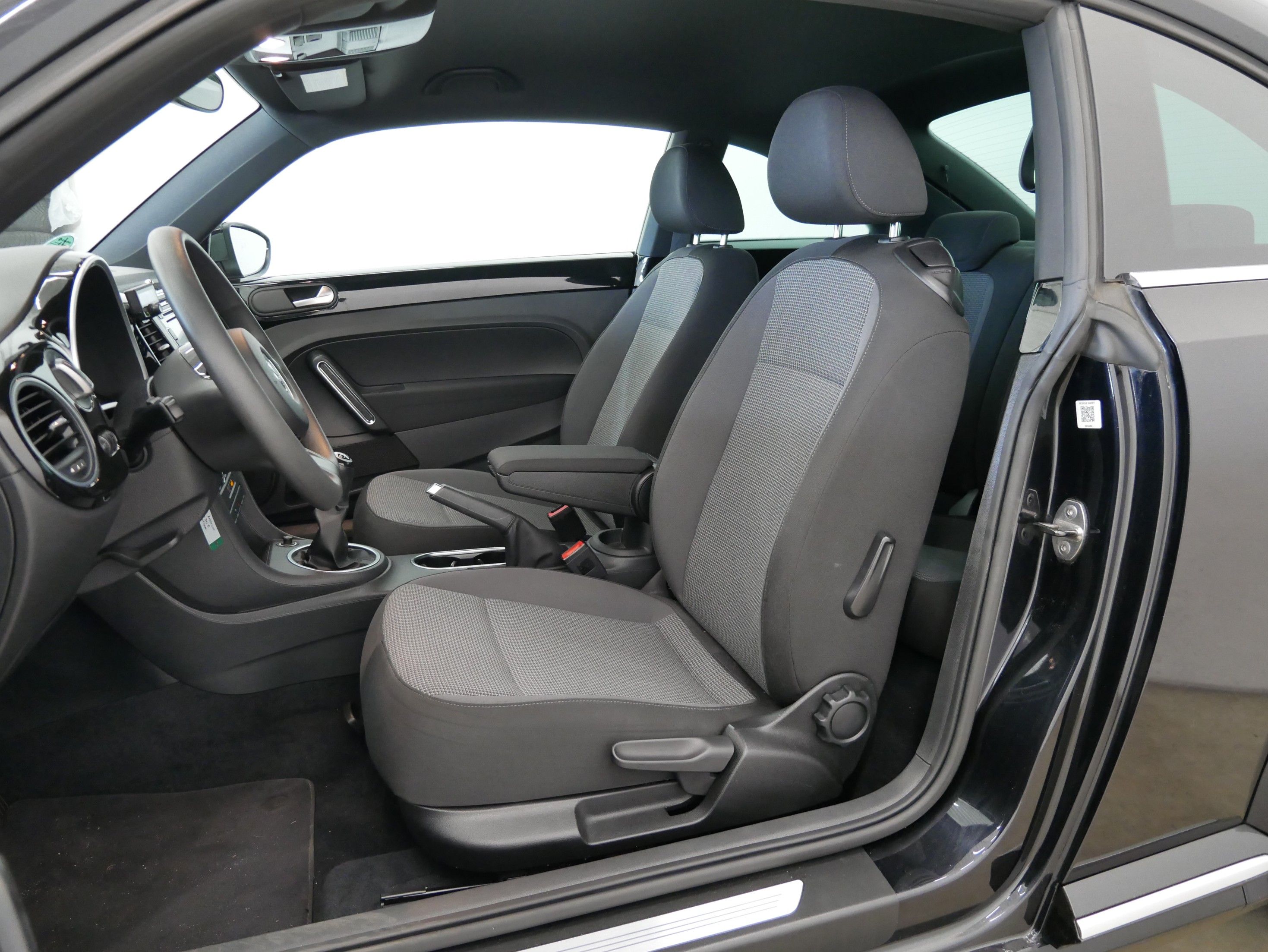 Volkswagen Beetle, 1.2 TSI 77 kW - fotka 6