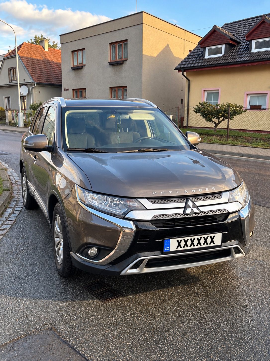 Mitsubishi Outlander, MITSUBISHI OUTLANDER 2.0 BENZÍ - fotka 5