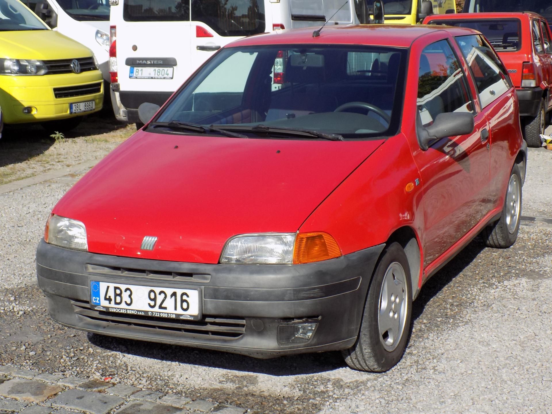 Fiat Punto, 1,2I 54 KWSX CENTRÁL, KLIMA - fotka 2