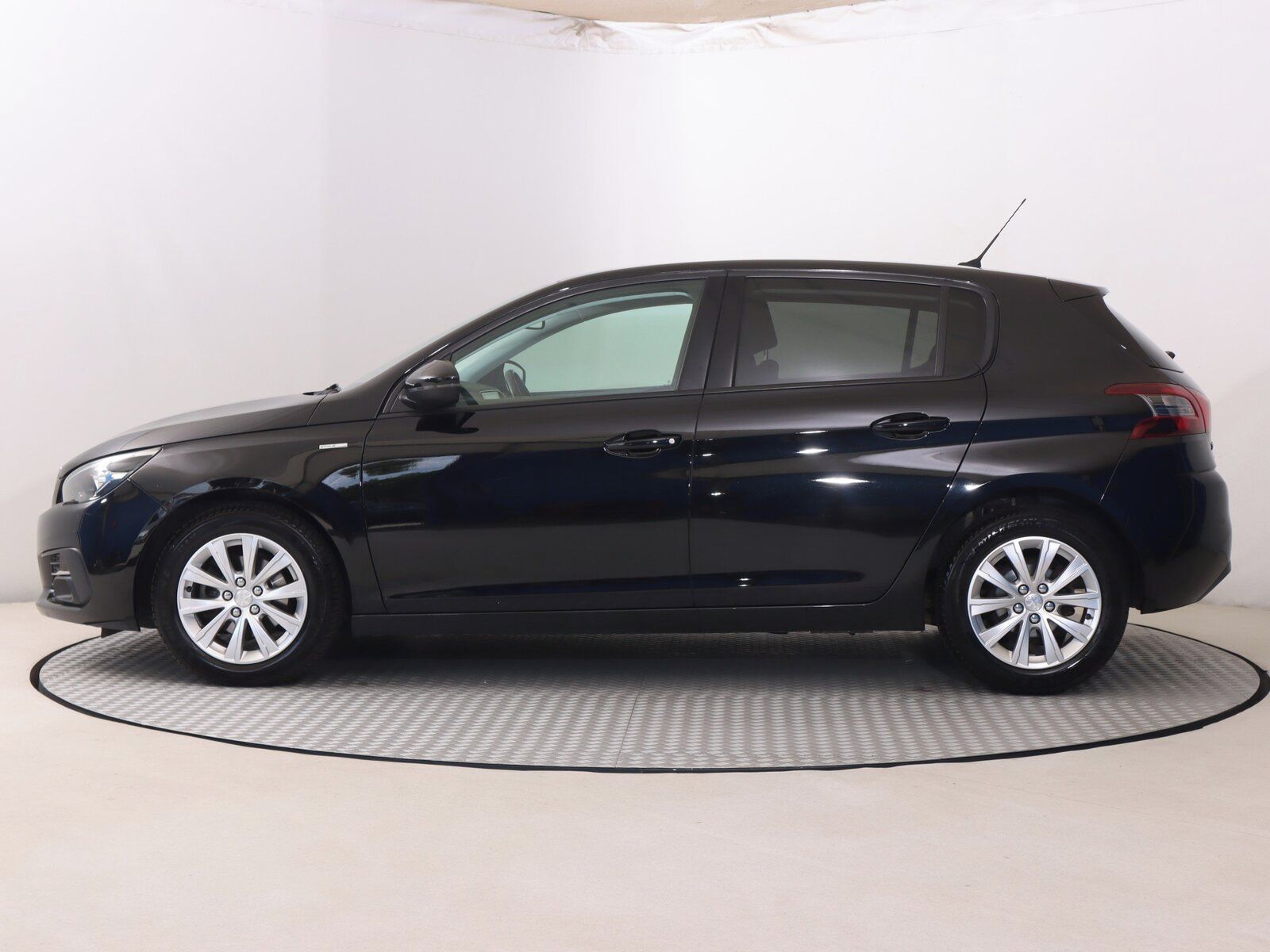 Peugeot 308, 1.5 BlueHDi, Serv.kniha - fotka 3