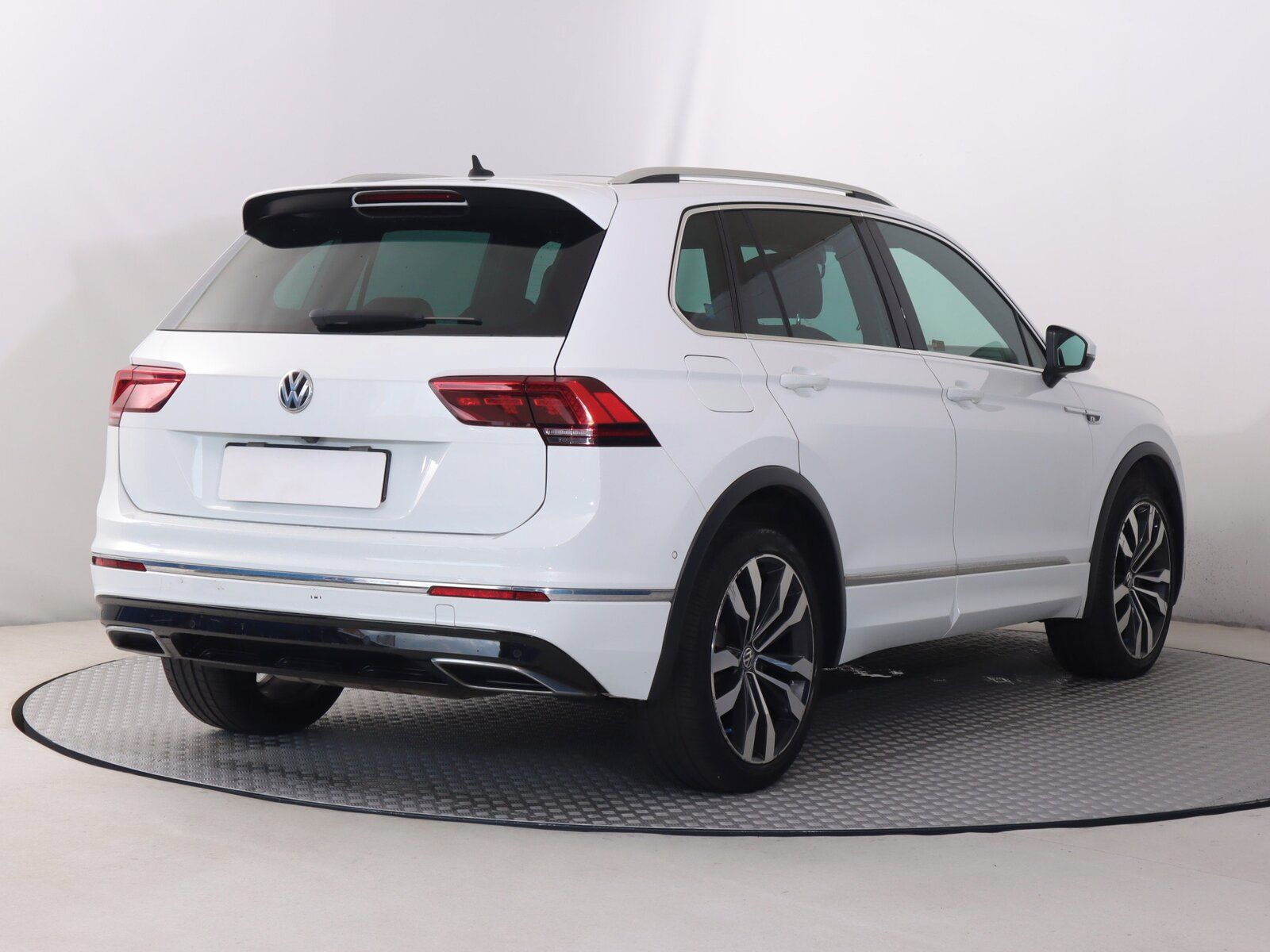 Volkswagen Tiguan, 2.0 TSI, 4X4, Automat - fotka 5