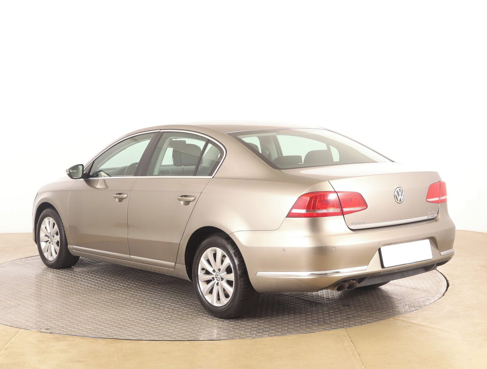 Volkswagen Passat, 2.0 TDI, Automat, Serv.kniha - fotka 4