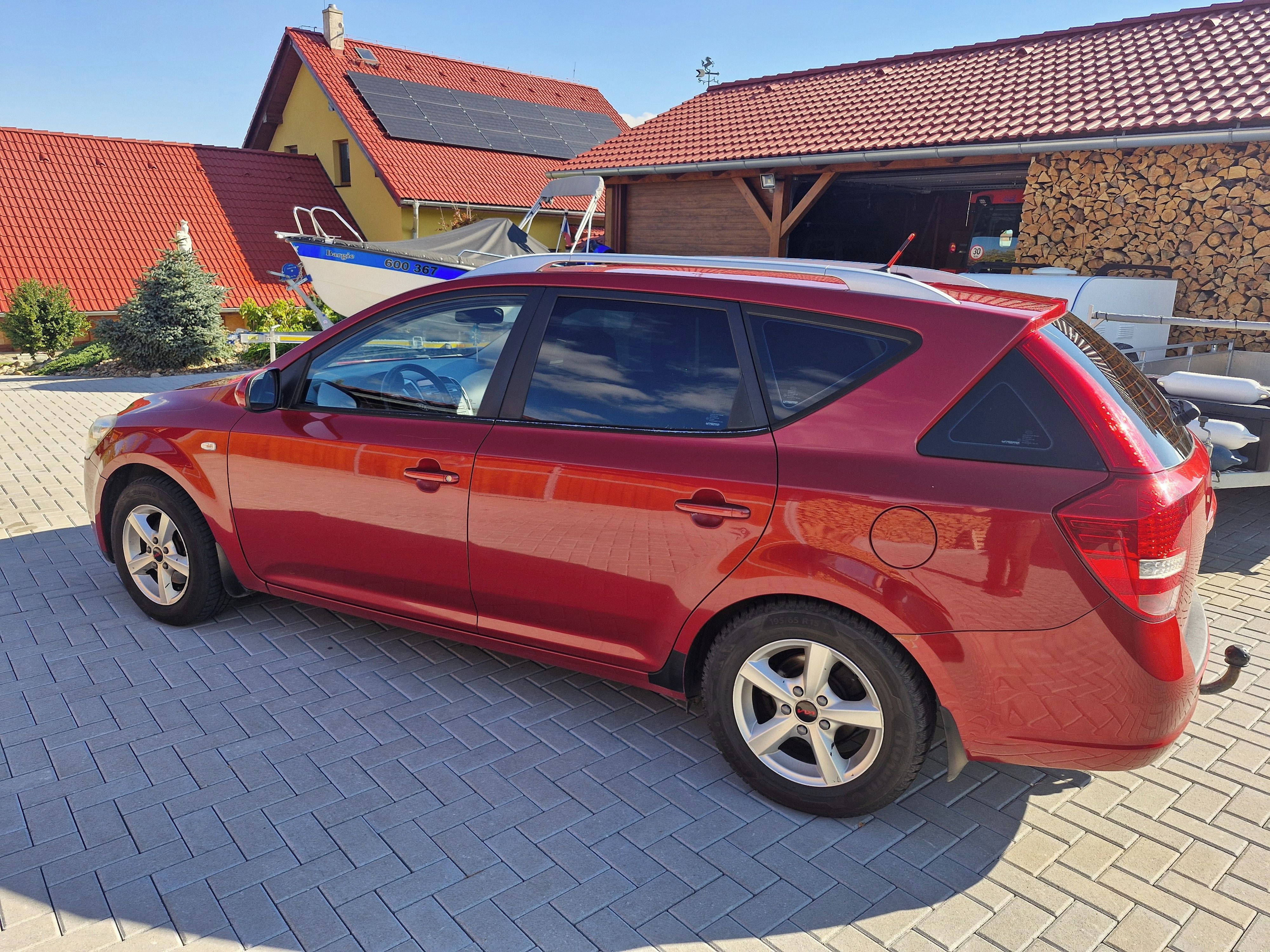Kia Cee´d - fotka 4