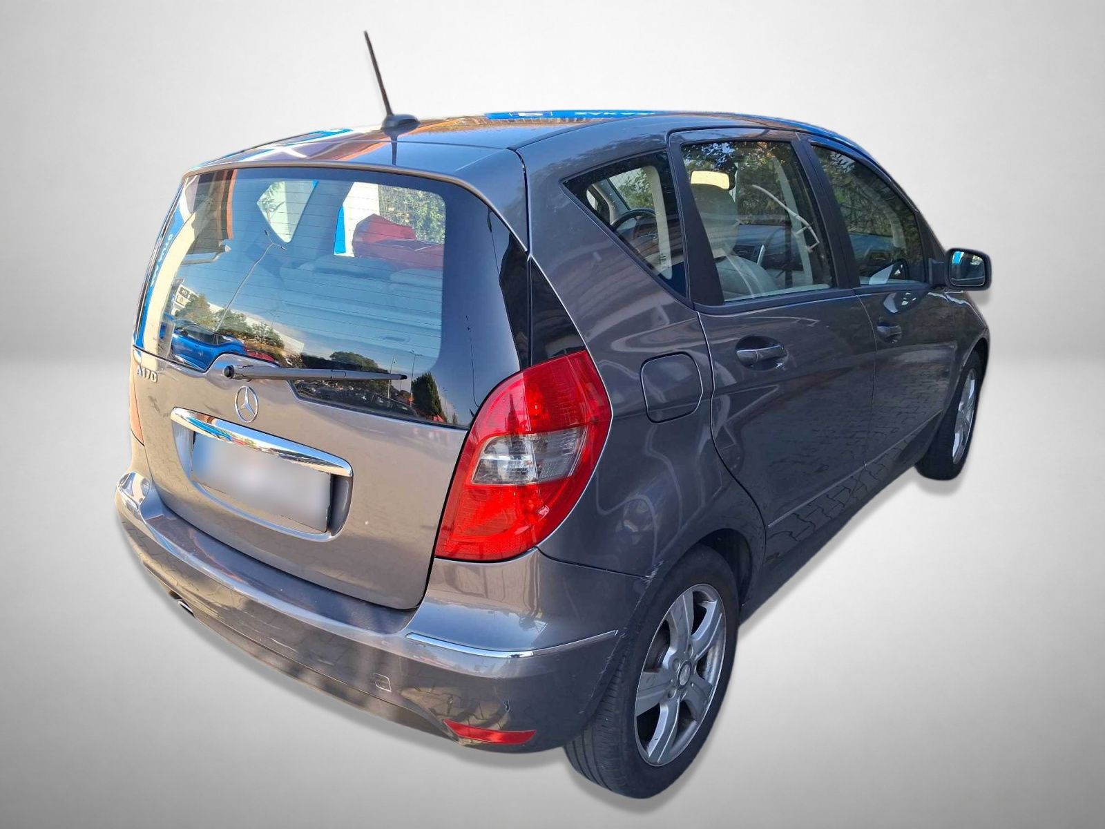 Mercedes-Benz Třídy A, 170, po STK, polokůže - fotka 2