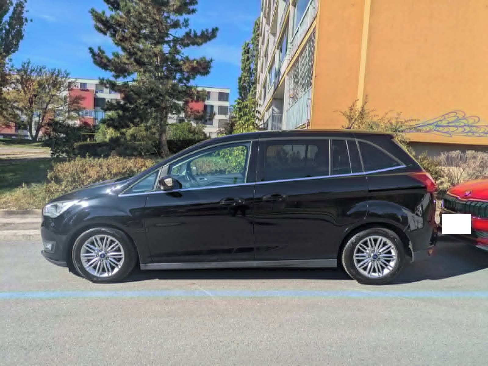 Ford Grand C-MAX, 2.0 TDI, servisováno - fotka 4