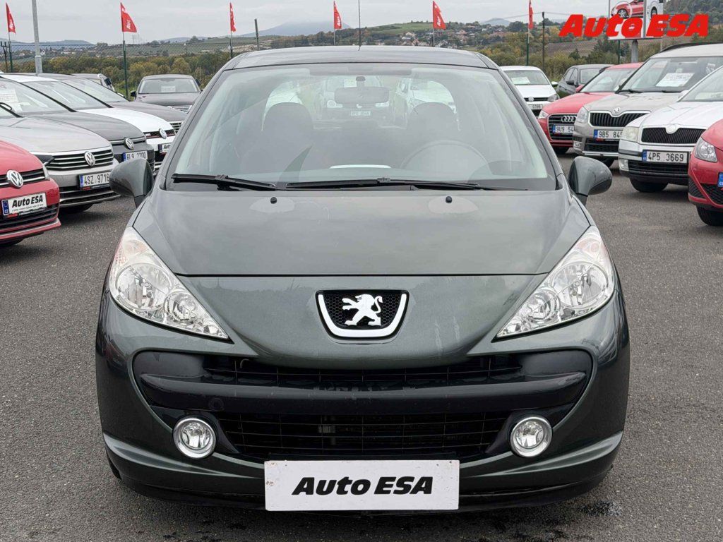 Peugeot 207, 1.4i,2.maj,ČR,AC,STK7/28 - fotka 2