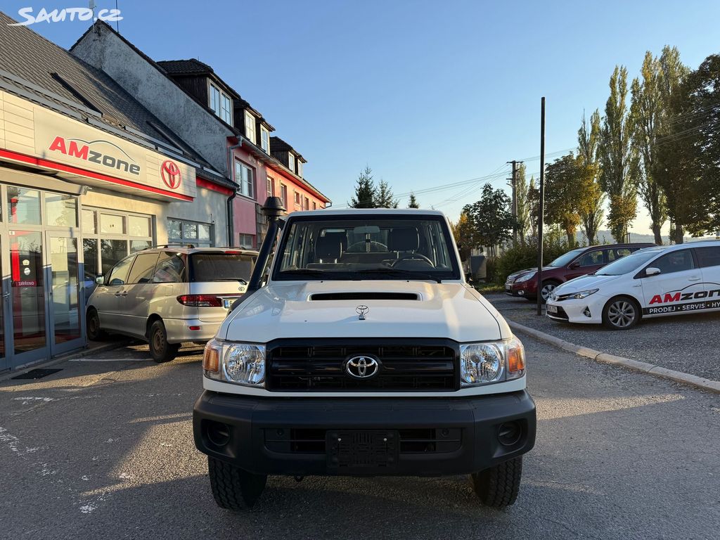 Toyota Land Cruiser, fotka 2