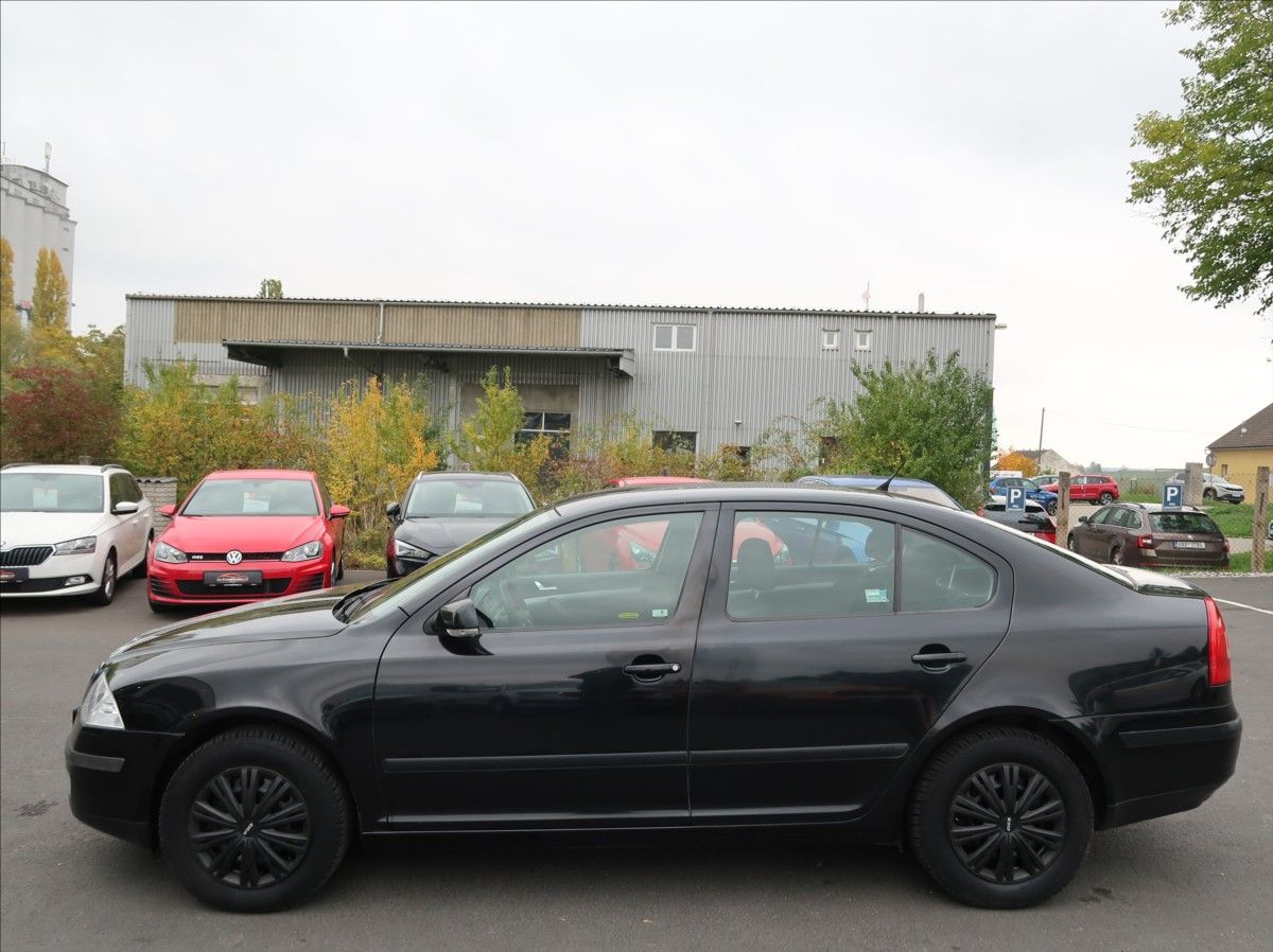 Škoda Octavia, 1,6 FSi,85kW,NovéČR,klima - fotka 5