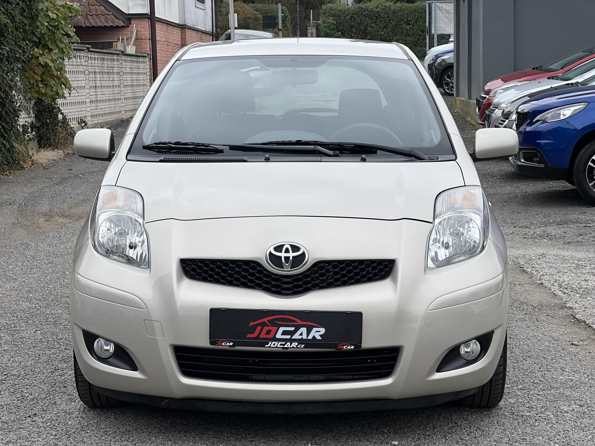 Toyota Yaris, 1.3VVT-i 74kw KLIMA PŮVOD ČR - fotka 2