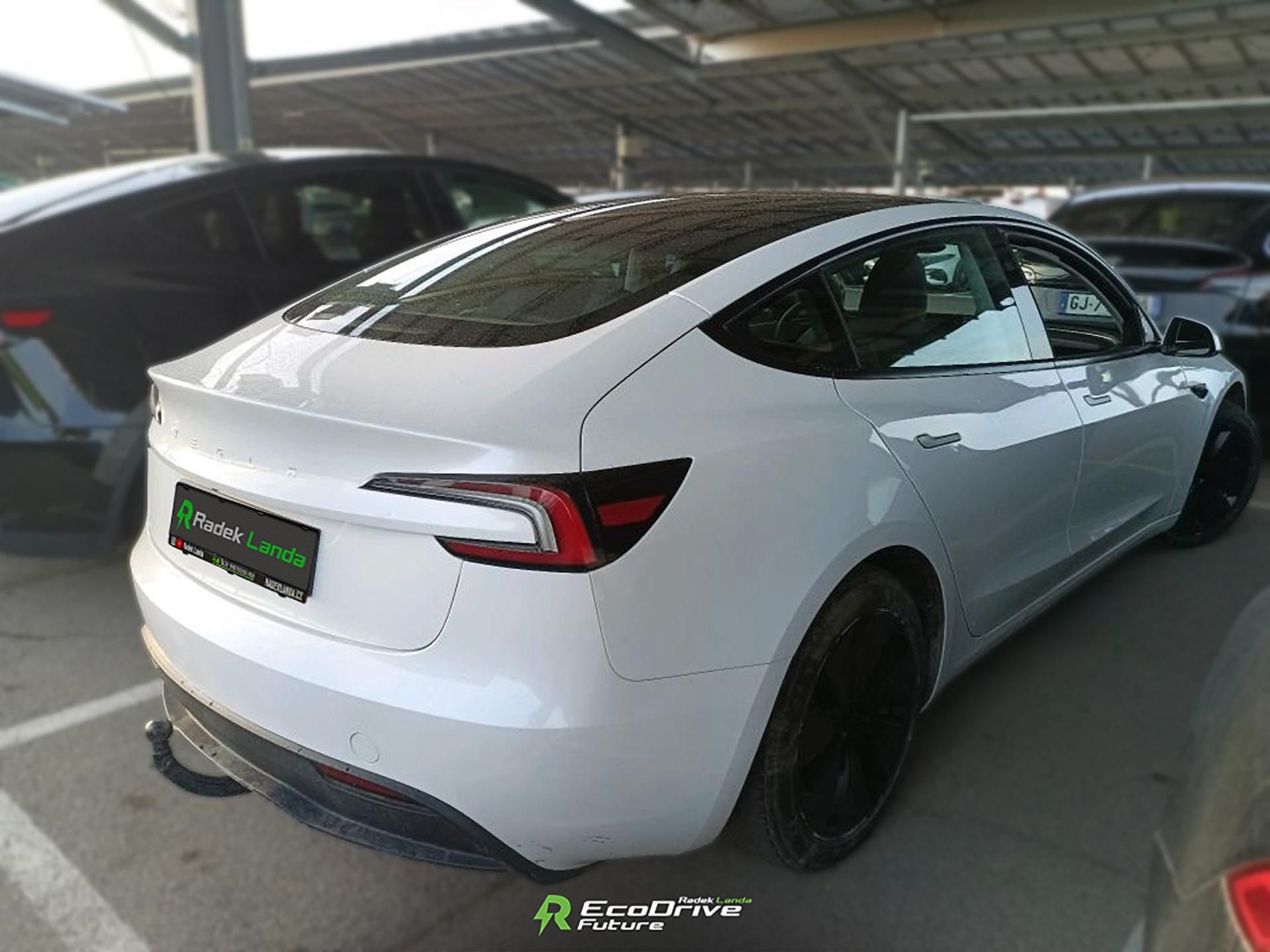 Tesla Model 3, LFP | HW4 | Tažné 1 000 kg - fotka 5