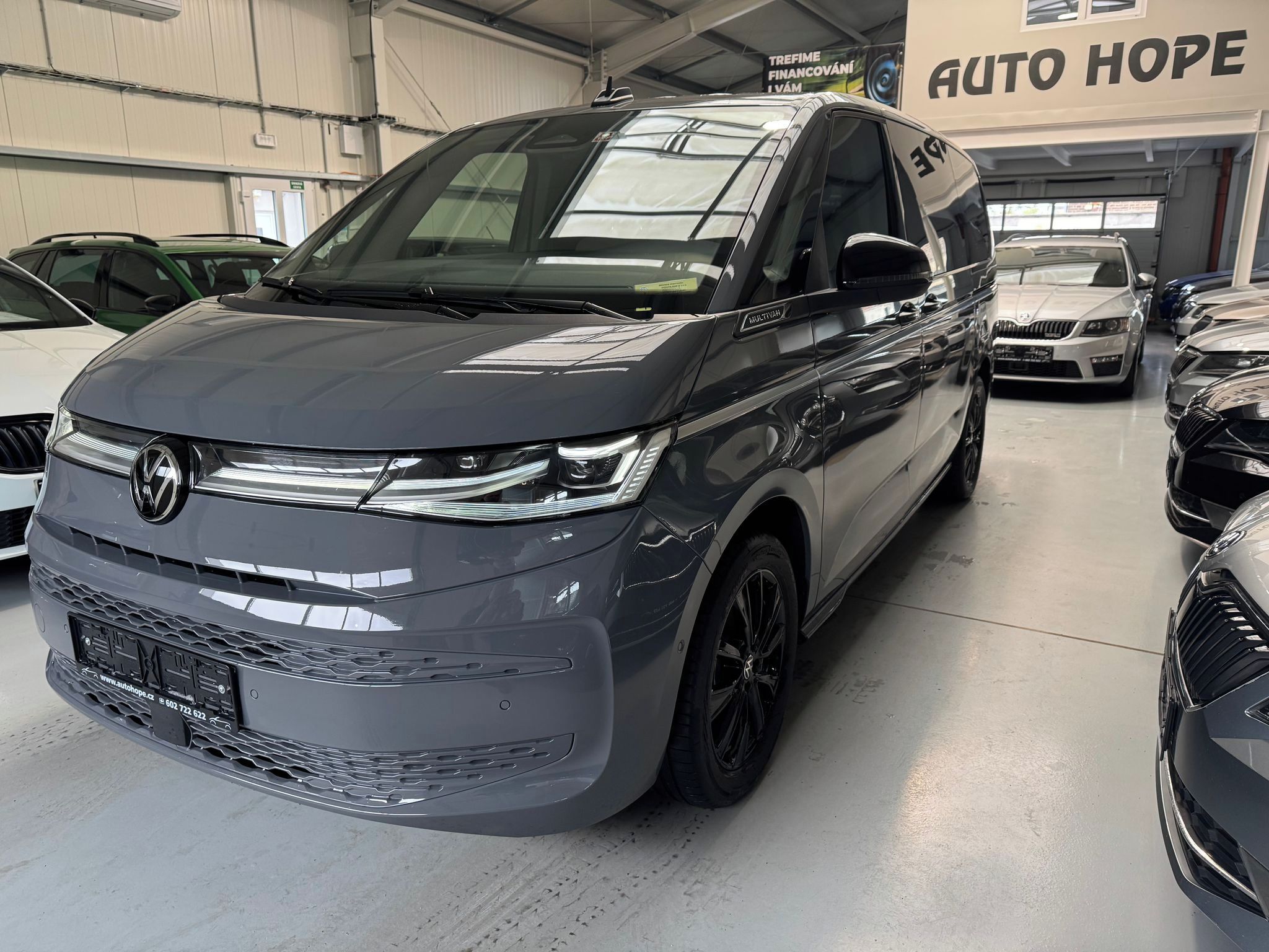 Volkswagen Multivan, LONG 2.0 TDI DSG Style - fotka 3