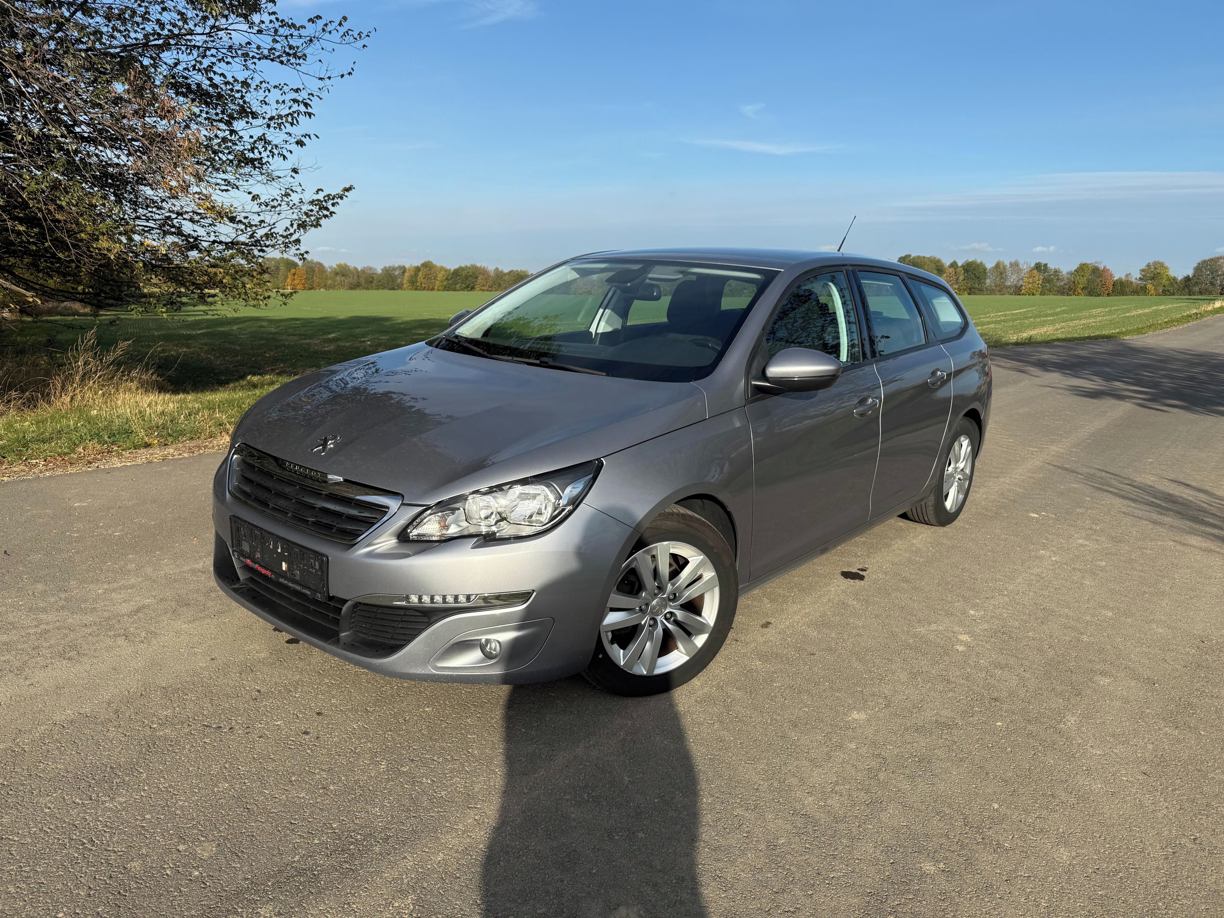 Peugeot 308, 1,2T  nehavarované DPH