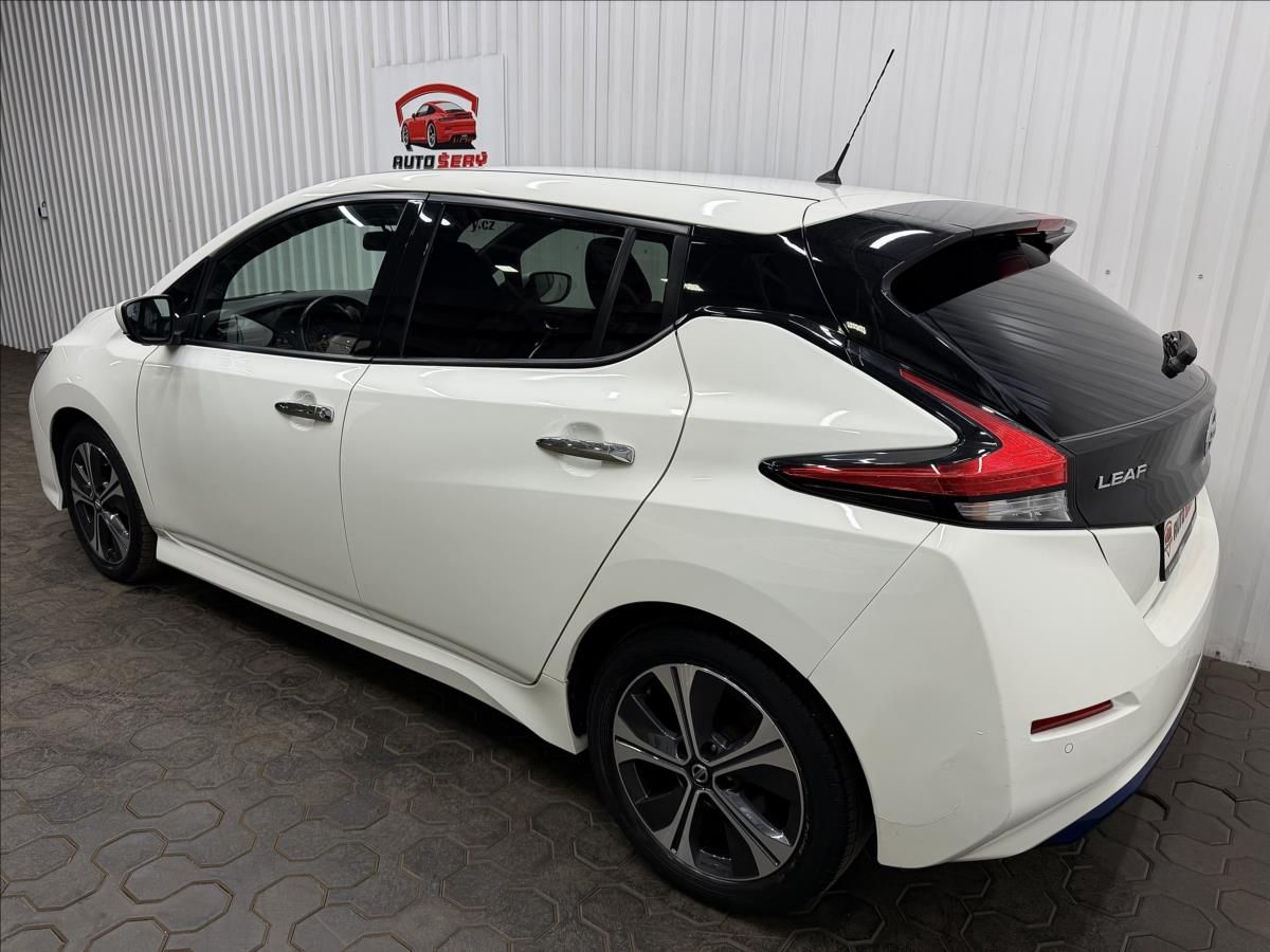Nissan LEAF, N-CONNECTA 110kW SOH 91% - fotka 6