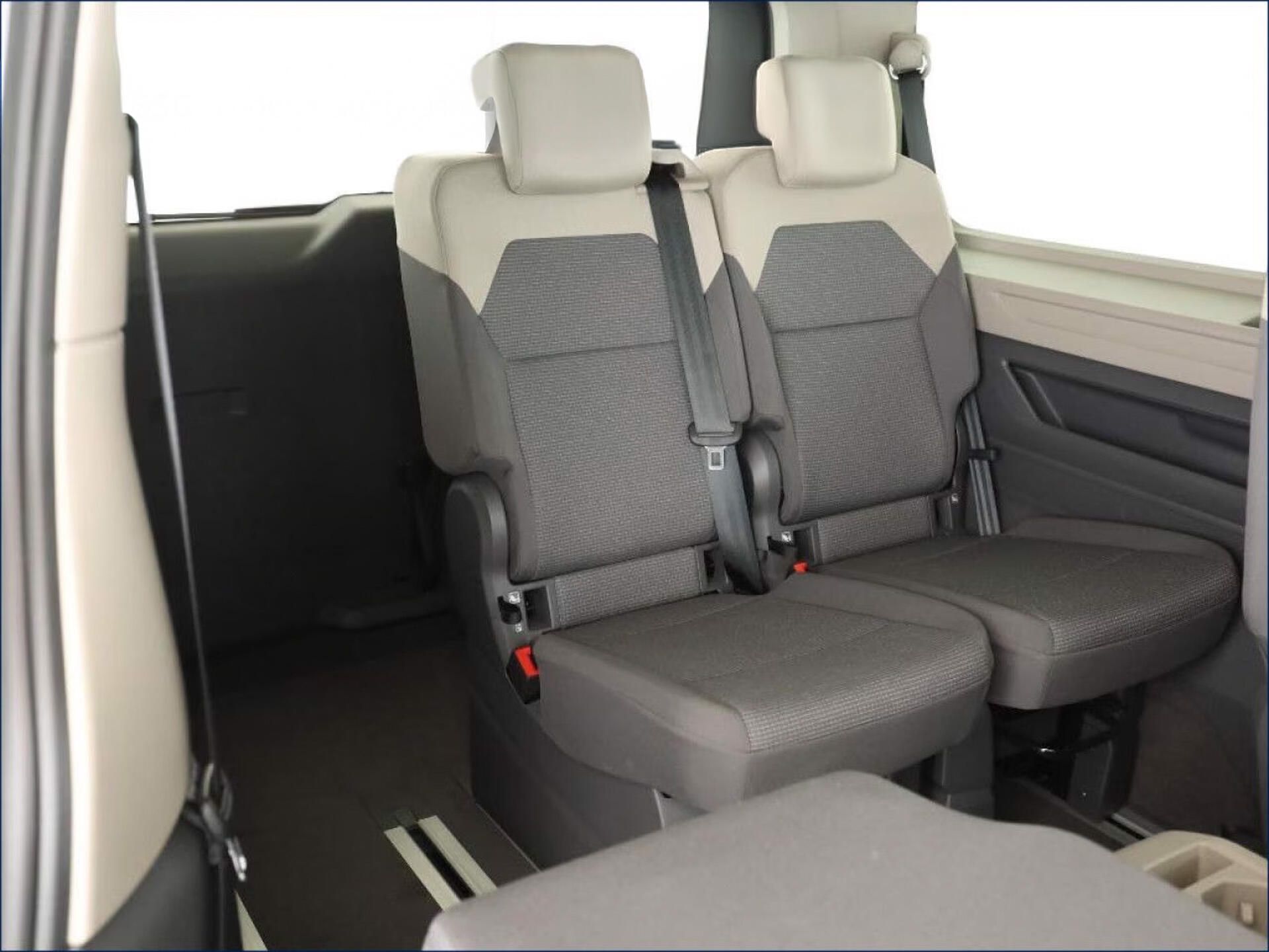 Volkswagen Multivan, eHybrid 4x4 Long 6 míst Panora - fotka 6