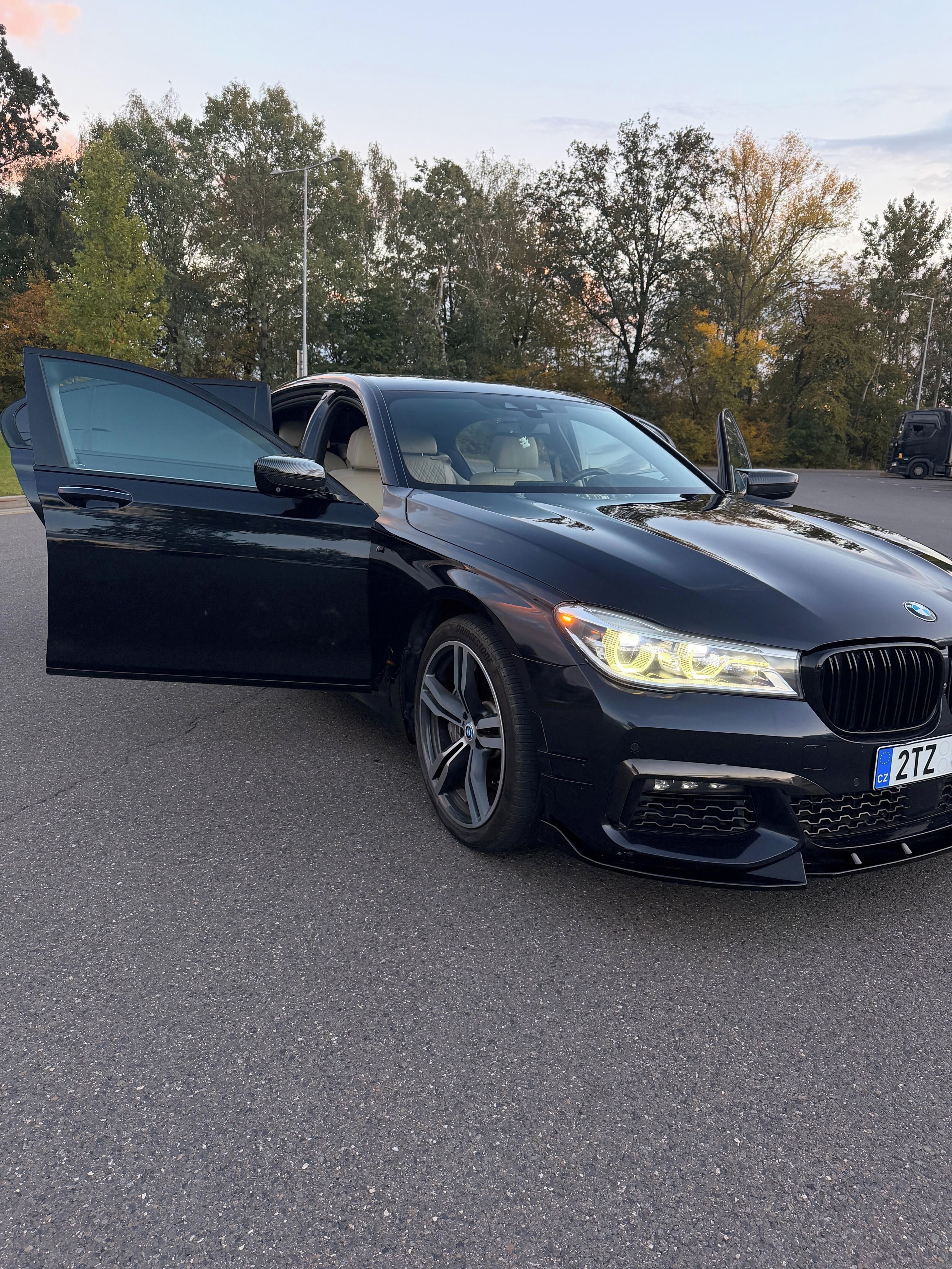 BMW Řada 7, BMW 750Li G12 | M Sport | FULL - fotka 6