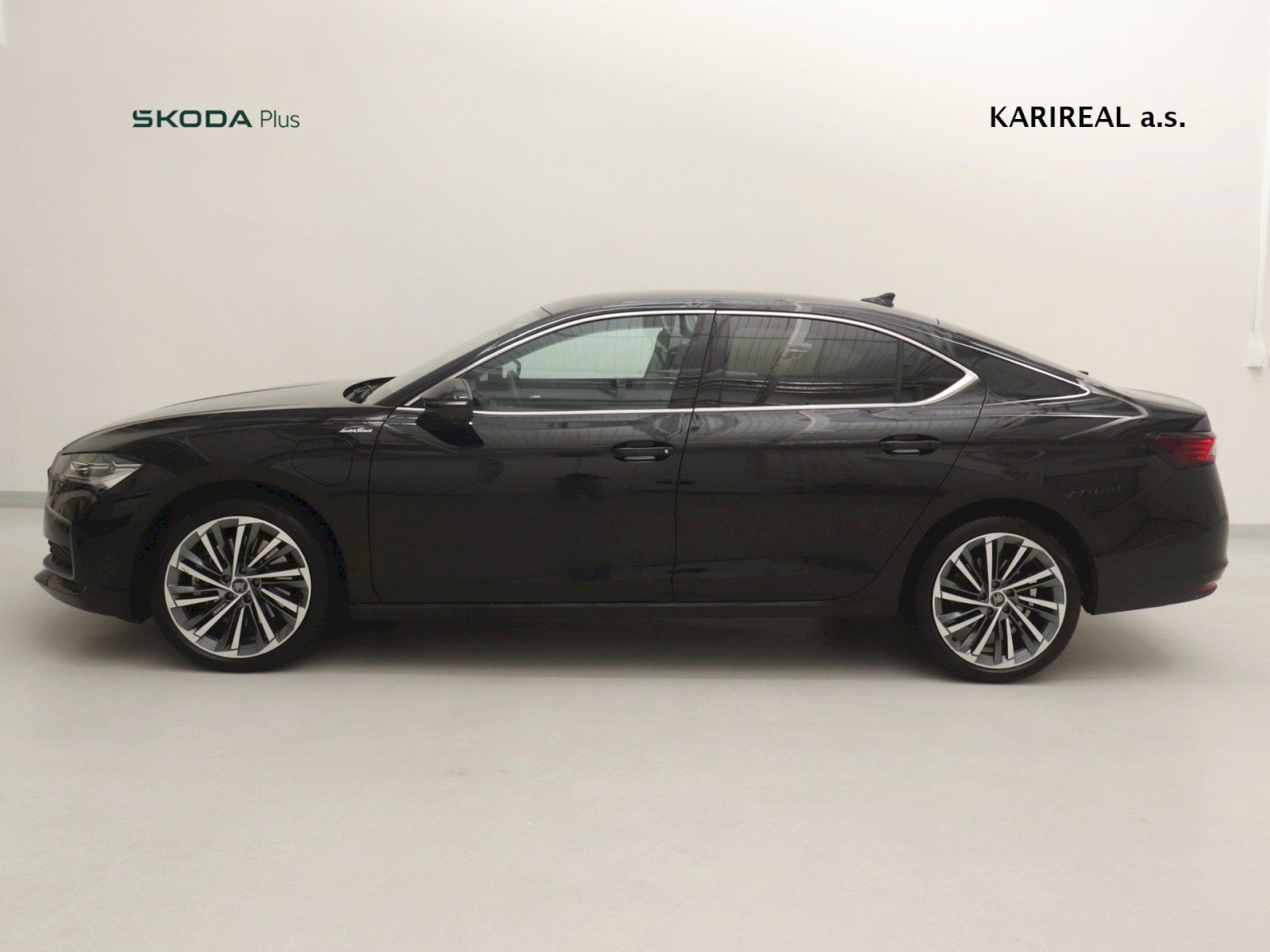 Škoda Superb, TSI iV 150kW DSG L&K - fotka 3