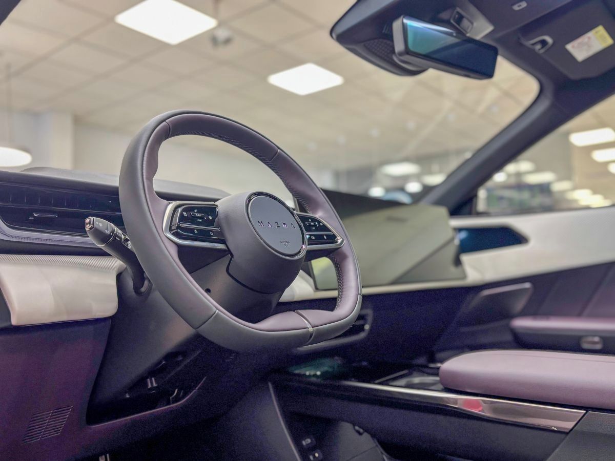 Mazda CX-6e, 2026 Takumi Plus EV 258ps RWD - fotka 6
