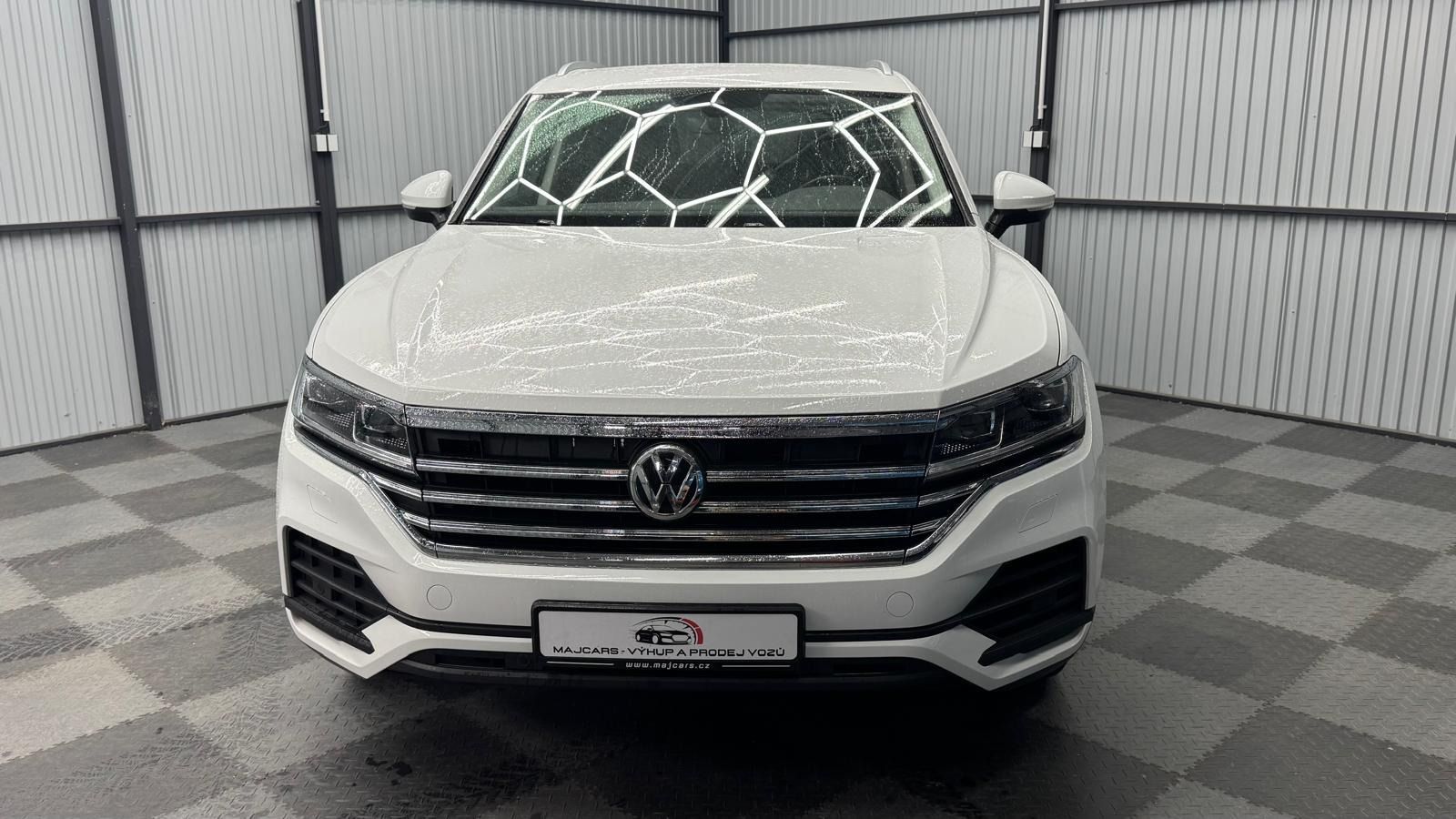 Volkswagen Touareg, 3.0 TDI - fotka 2