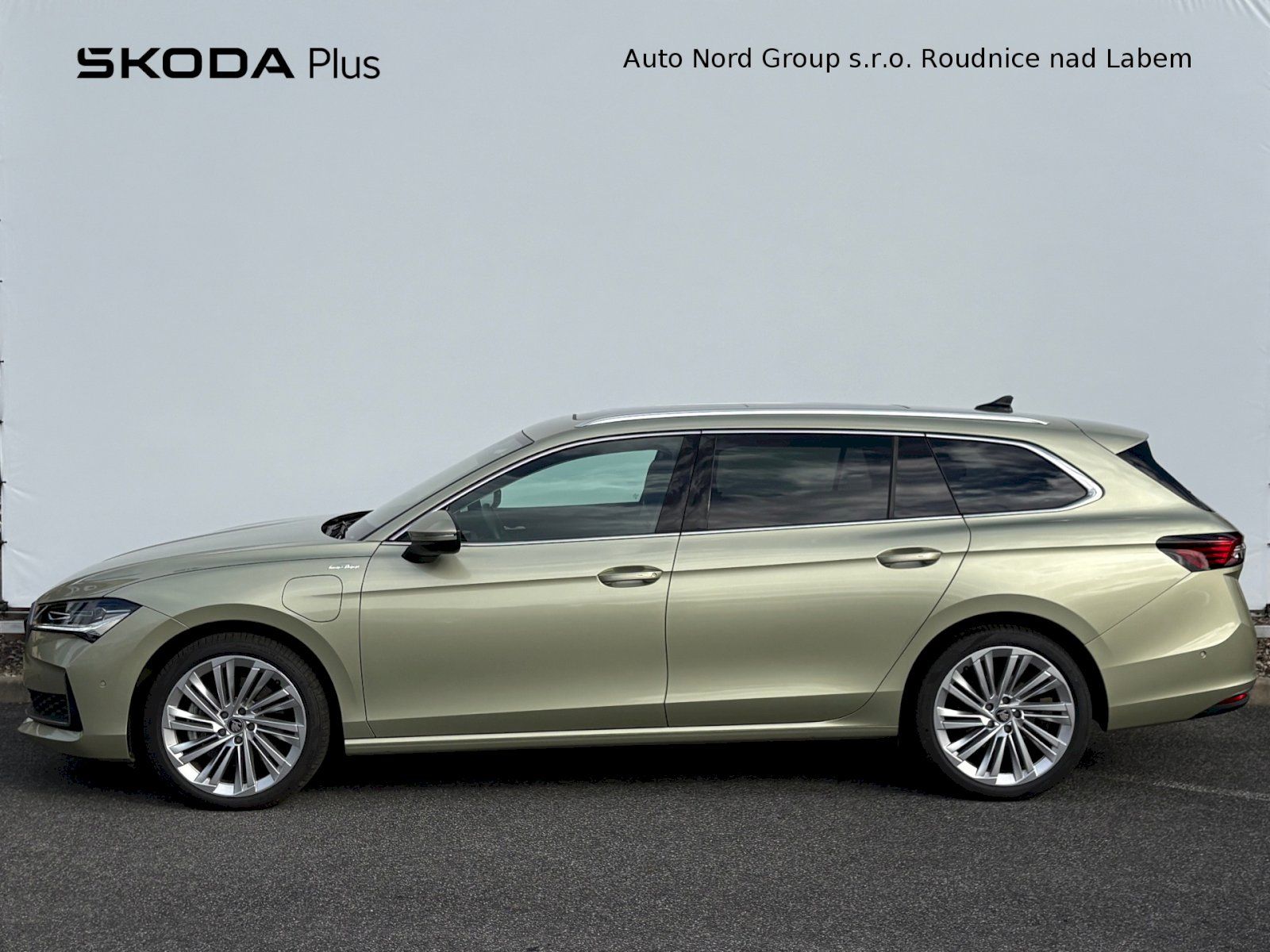 Škoda Superb, Laurin & Klement 1.5 TSI / 110 - fotka 3