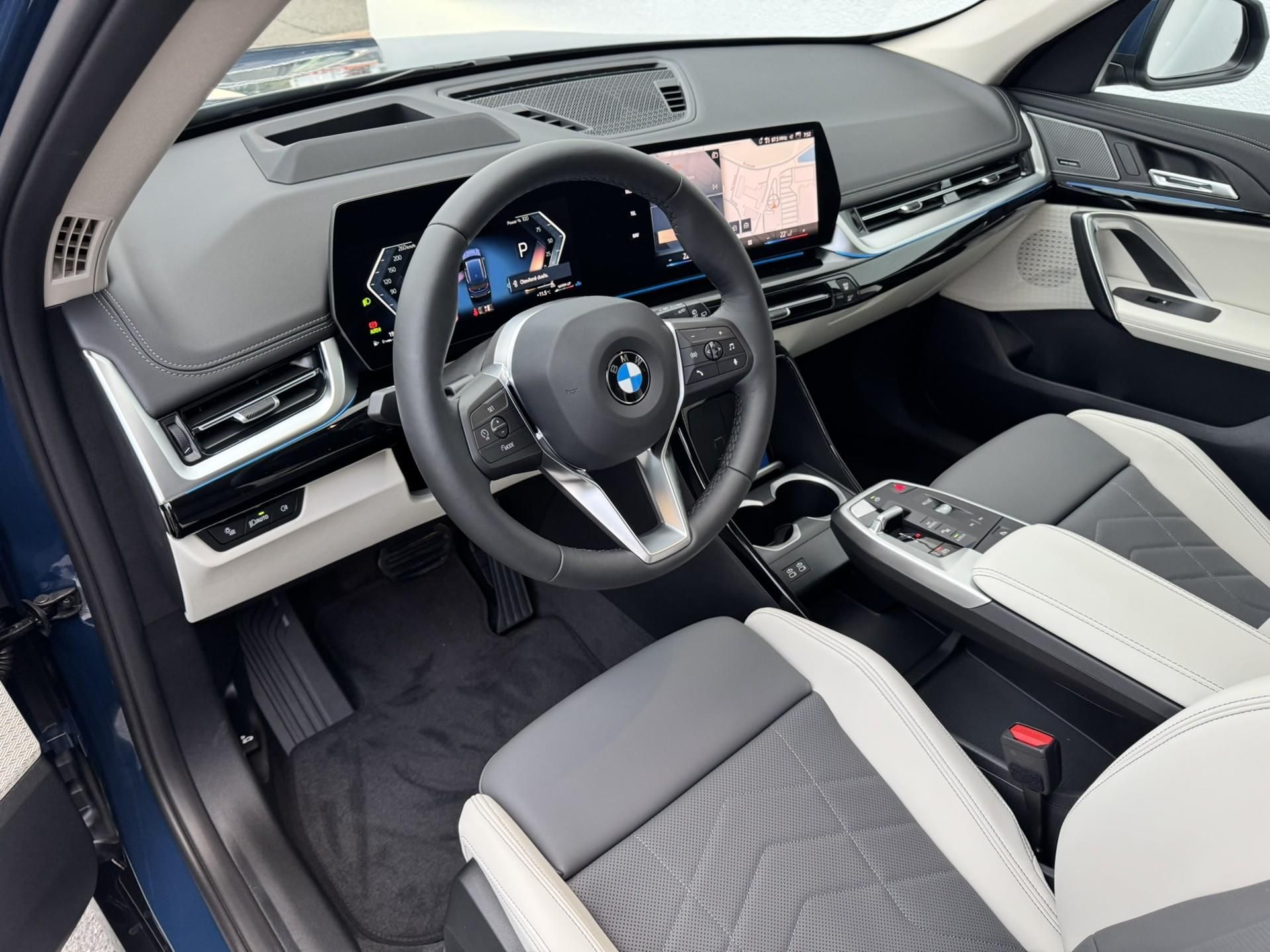 BMW X1, X1 xDrive20d - fotka 5