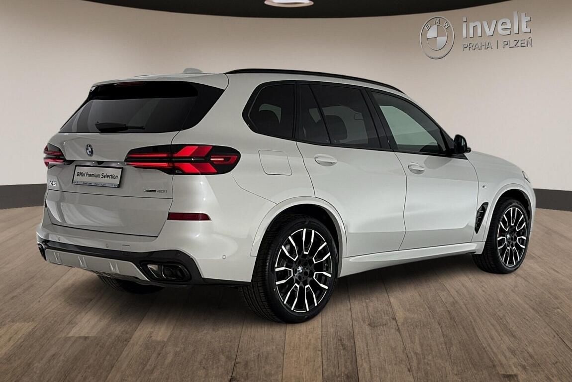 BMW X5, xDrive40i - fotka 3