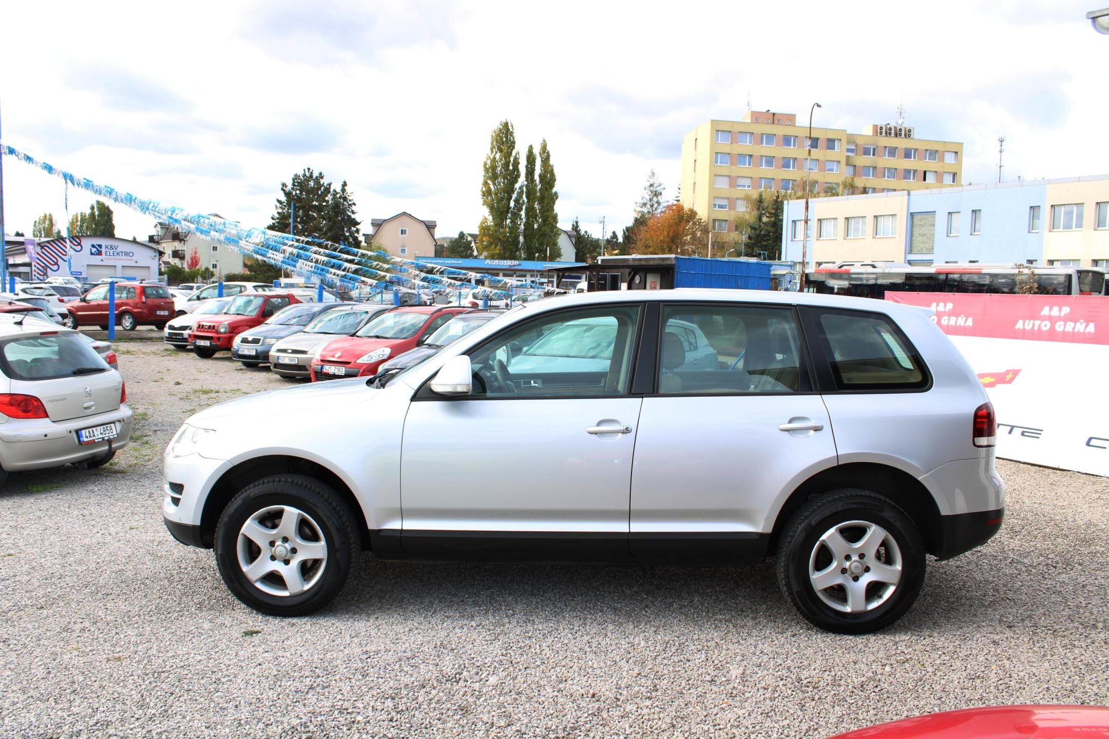 Volkswagen Touareg, 2.5 TDI R5 PRUŽINY XENONY KŮŽE - fotka 4