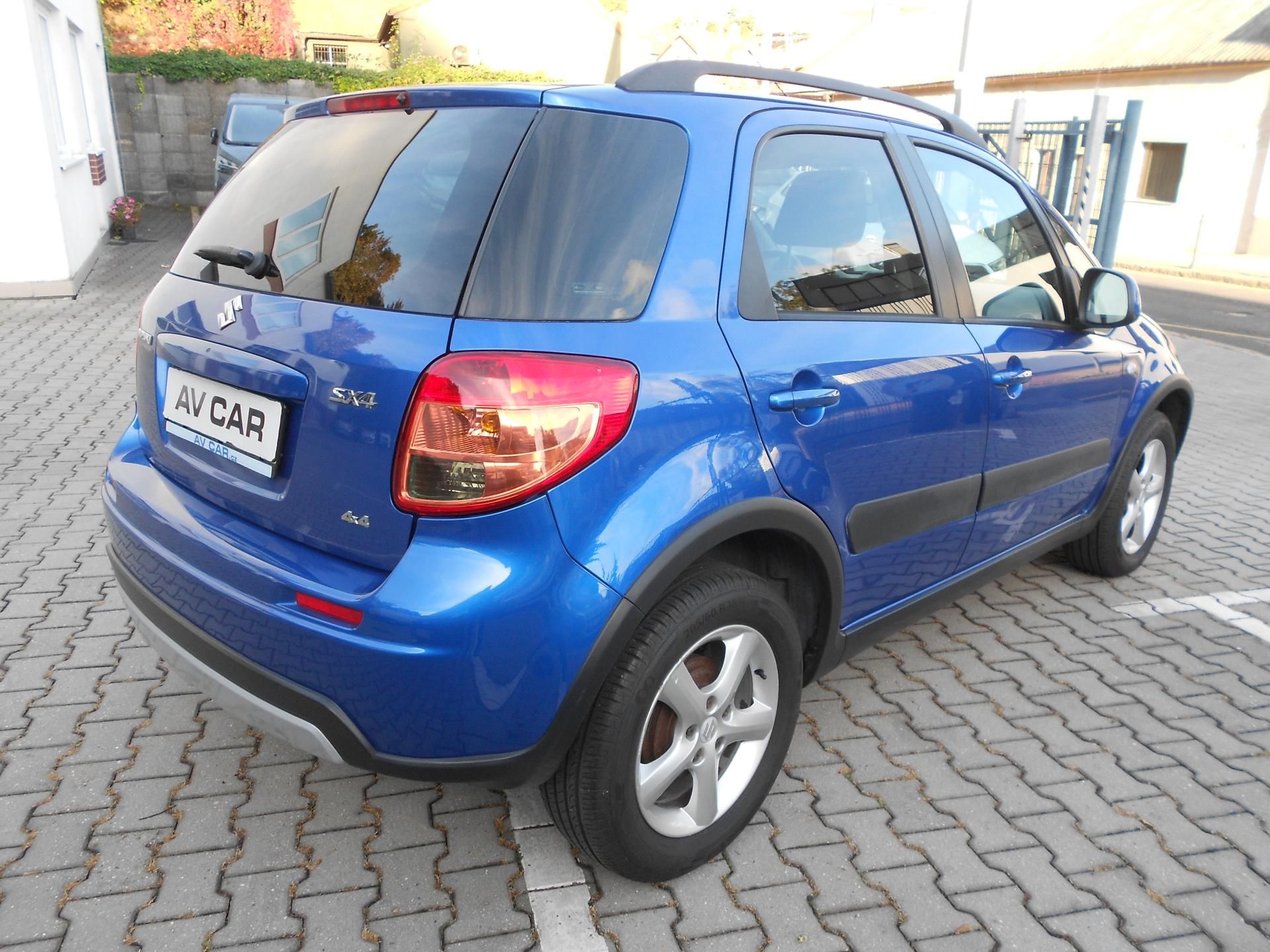 Suzuki SX4, 1,6i 79kW 4X4 ČR - fotka 5