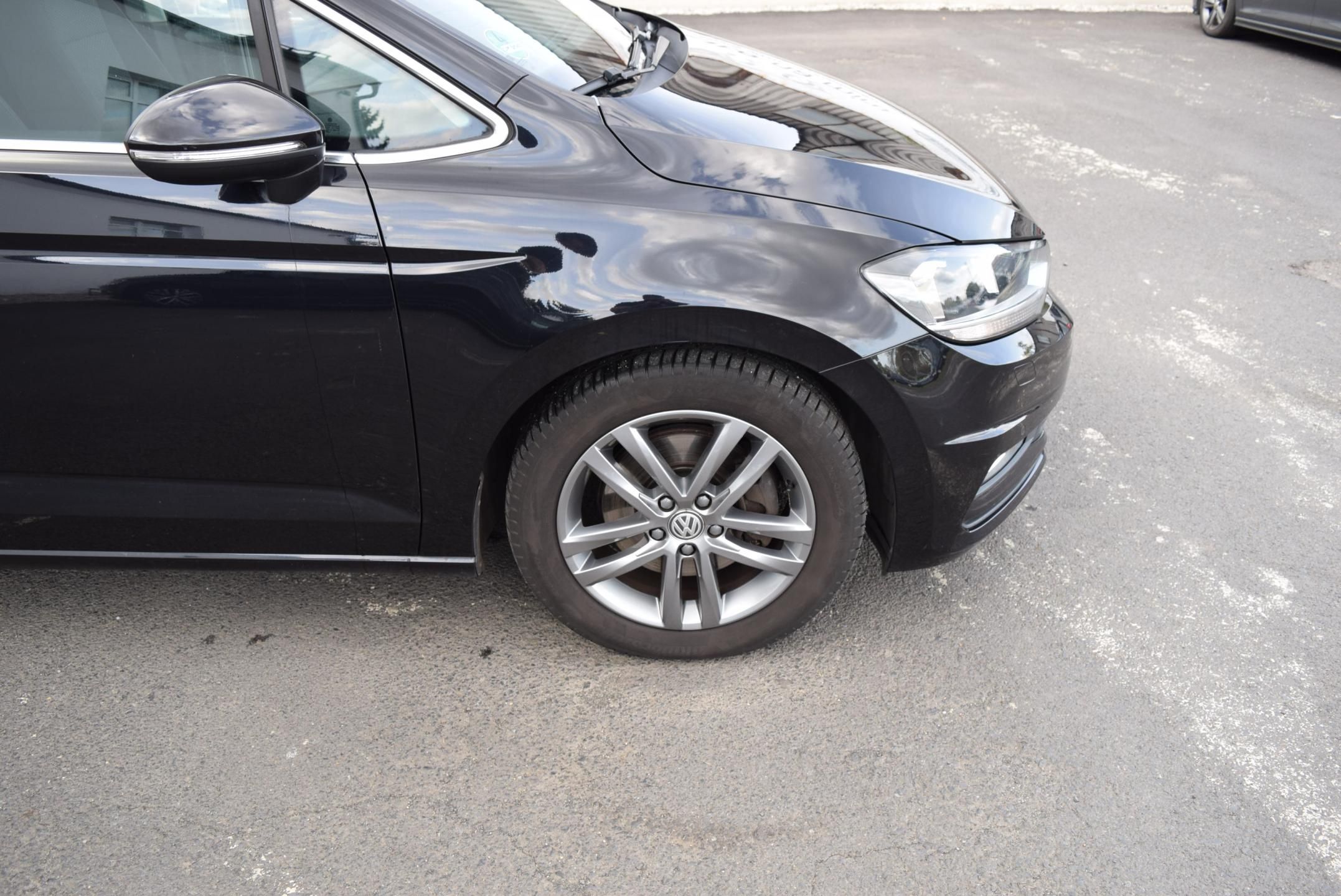 Volkswagen Touran, 1.4TSI 110kw CLBMT 7MÍST TAŽN - fotka 5