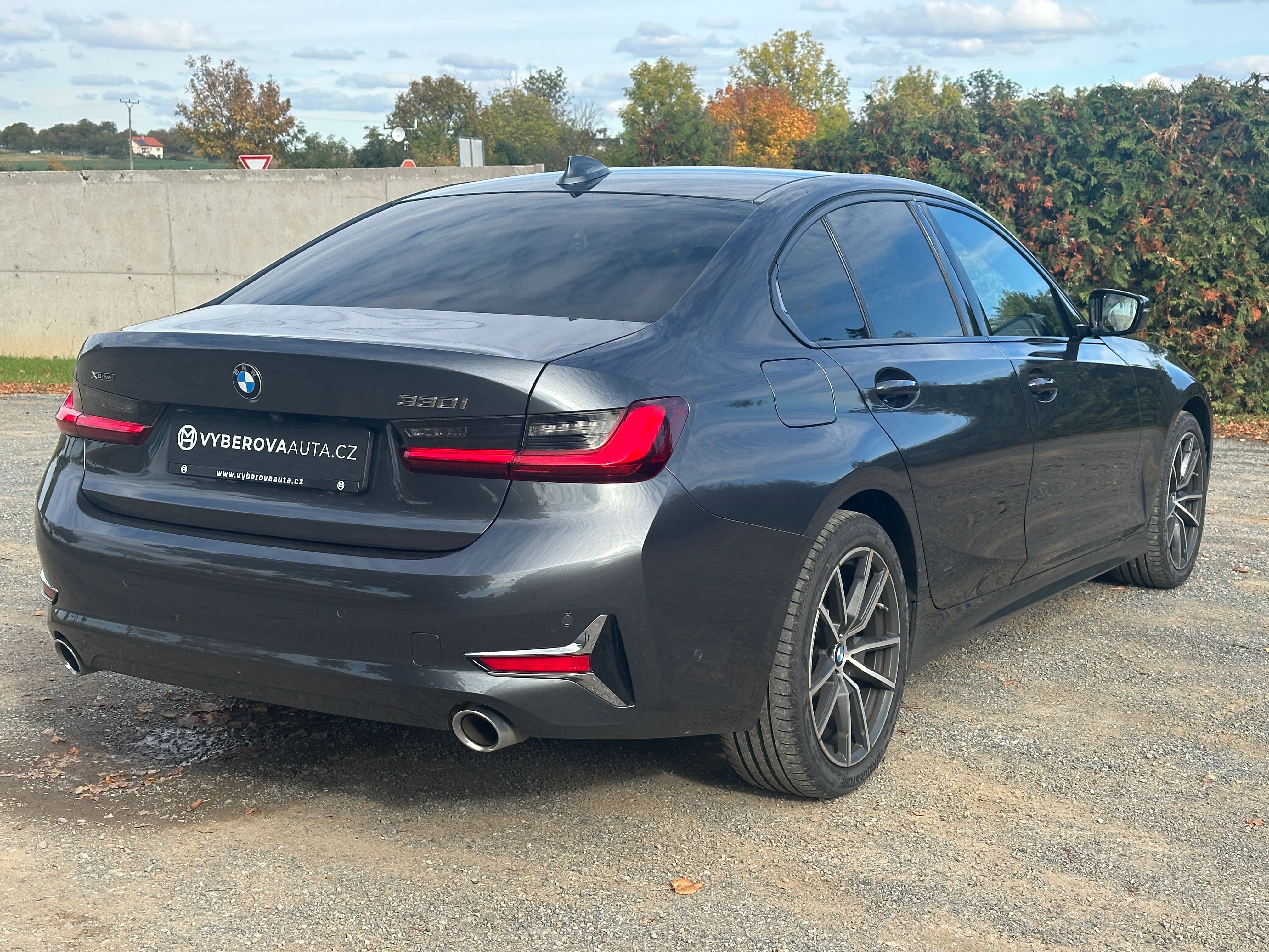 BMW Řada 3, 330ix 190kW/xDrive/Luxury Line - fotka 4