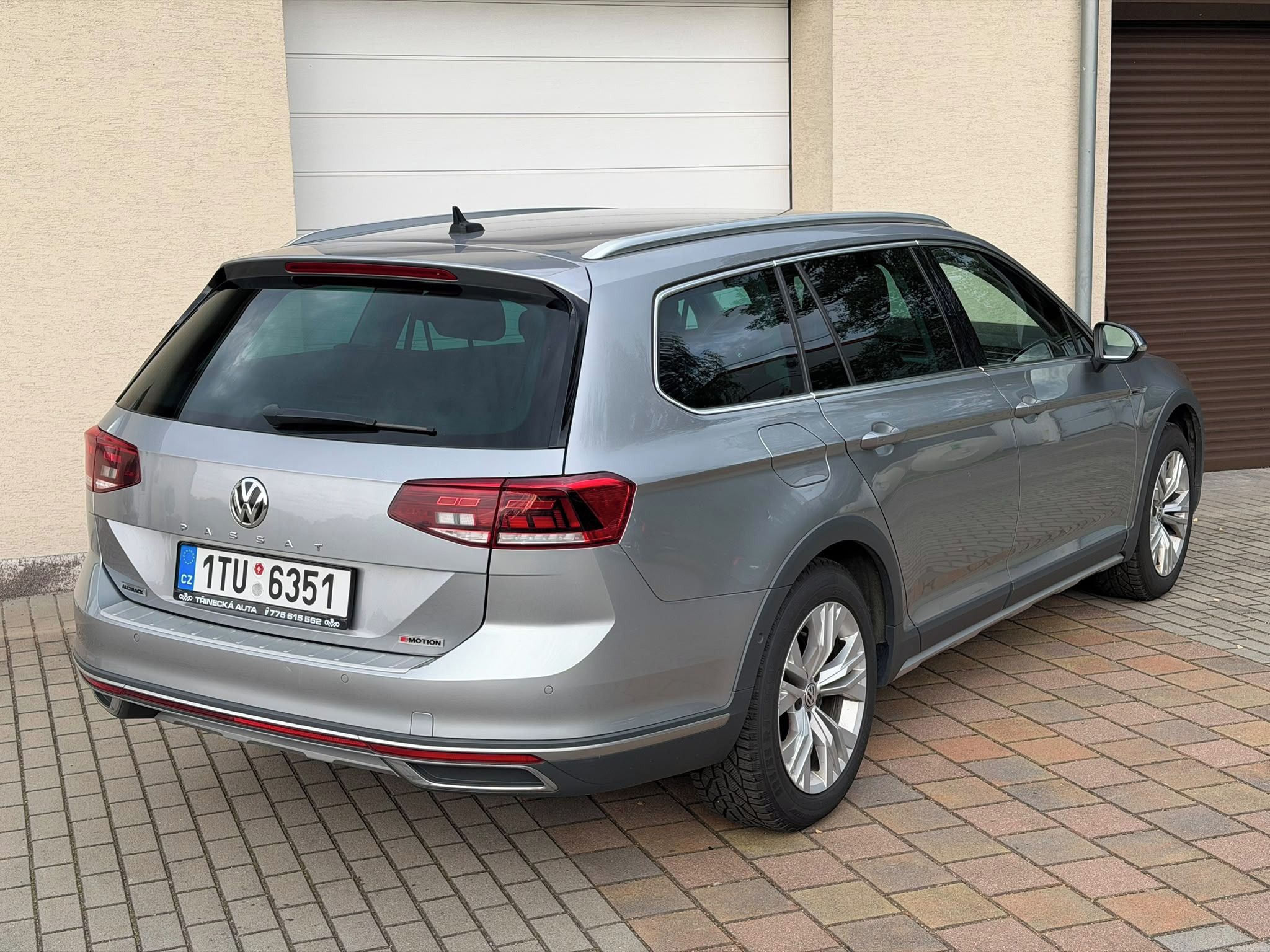 Volkswagen Passat, Alltrack 2.0 TDI 140 kW DSG 4M - fotka 6