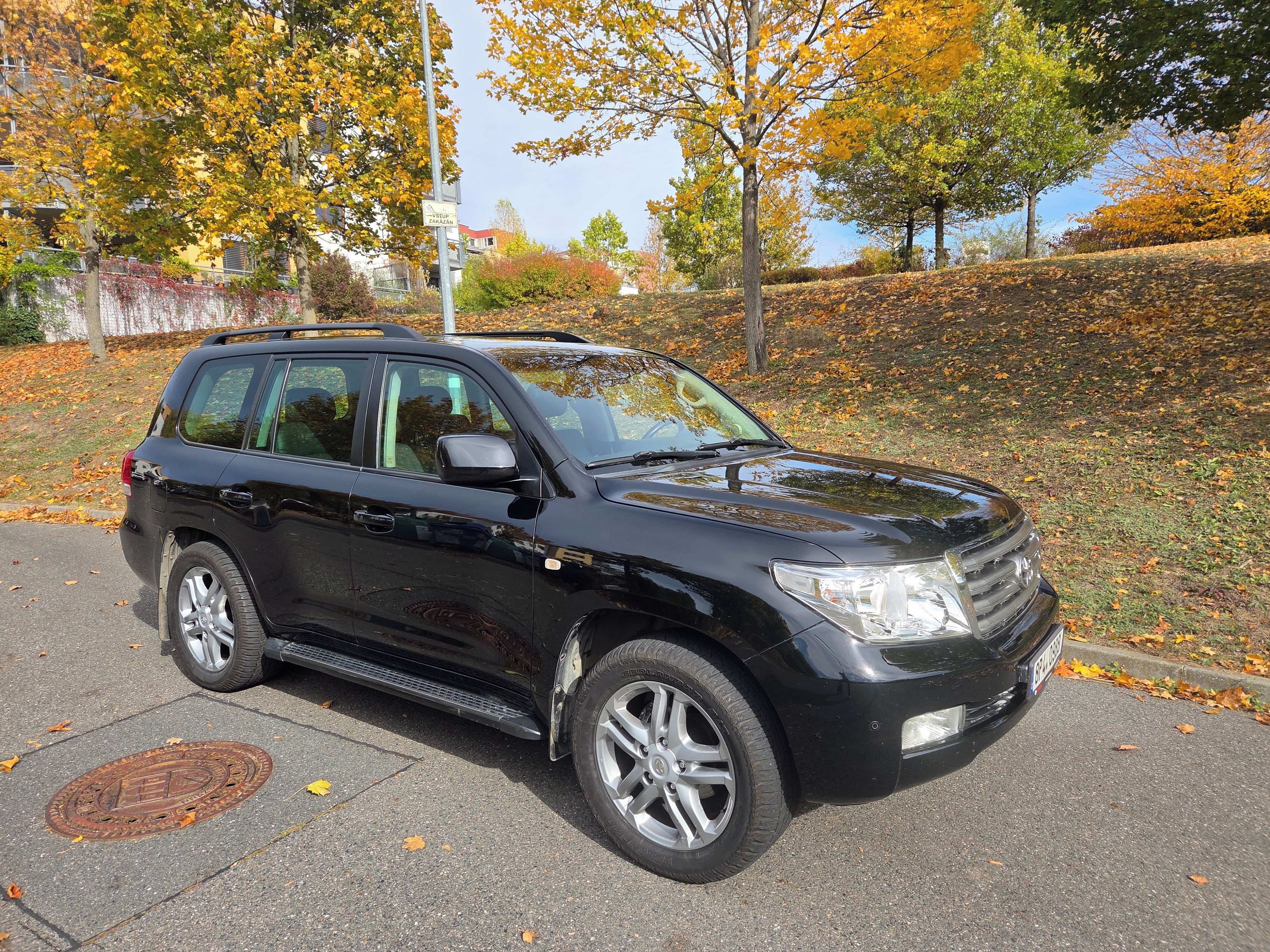 Toyota Land Cruiser, Toyota Landcruiser 200 V8 - fotka 4