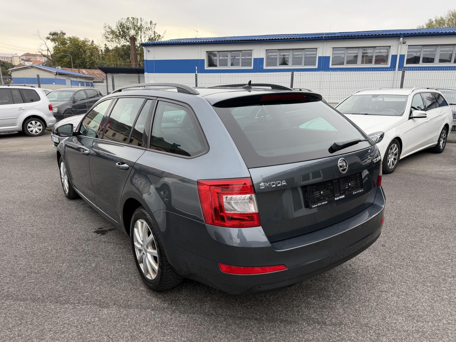 Škoda Octavia, 2.0 TDi, 110kw, manuál - fotka 2