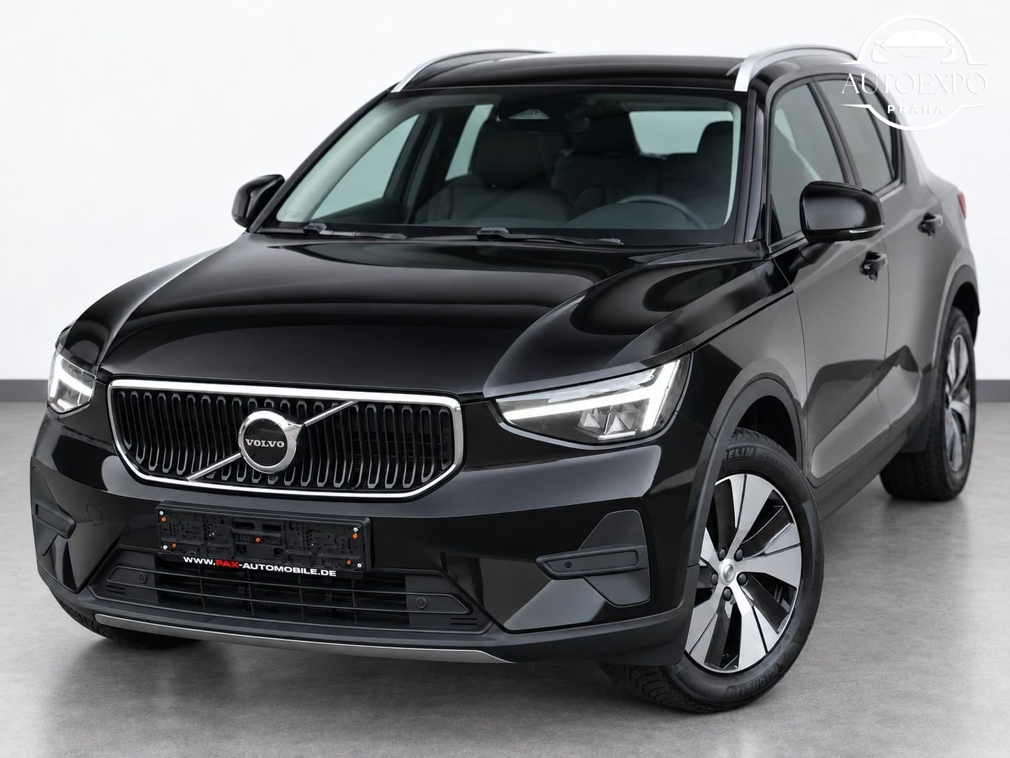 Volvo XC40, B3 Core 2WD*KŮŽE*KEYLESS